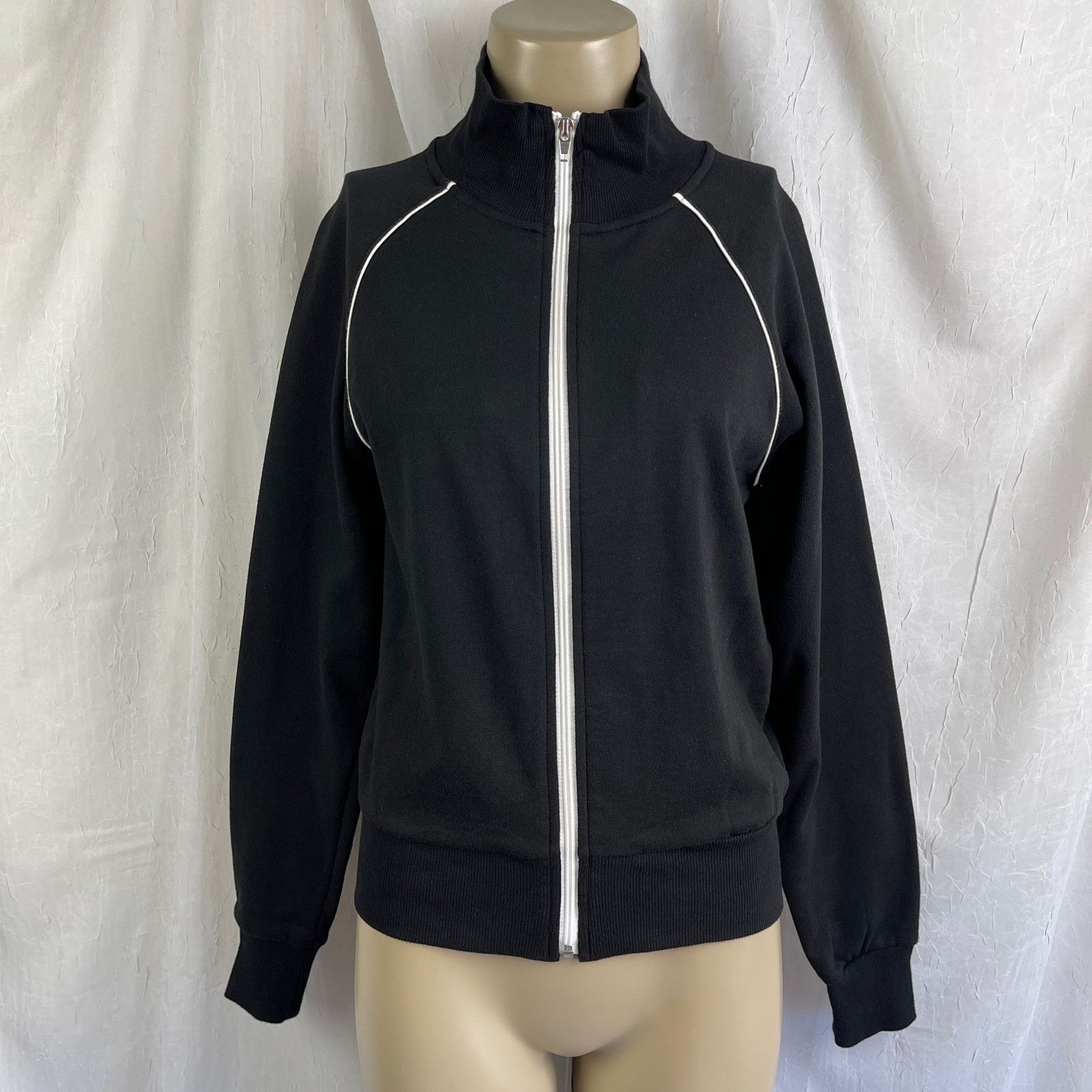 Forever 21 Black Sporty Track Jacket White Piping XXI Forever 21 Small Size S / US 4 / IT 40 - 1 Thumbnail