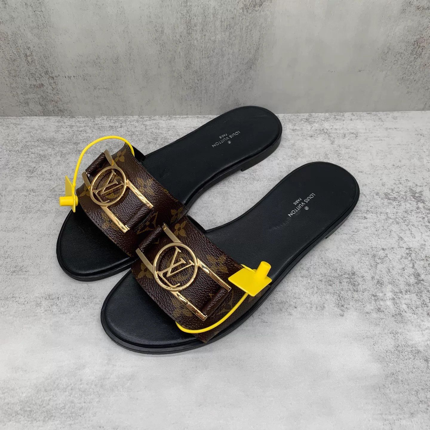 Louis Vuitton LV Monogram Gold Buckle Flat Slipper Women's EU37 98New Size US 6.5 / IT 36.5 - 1 Thumbnail