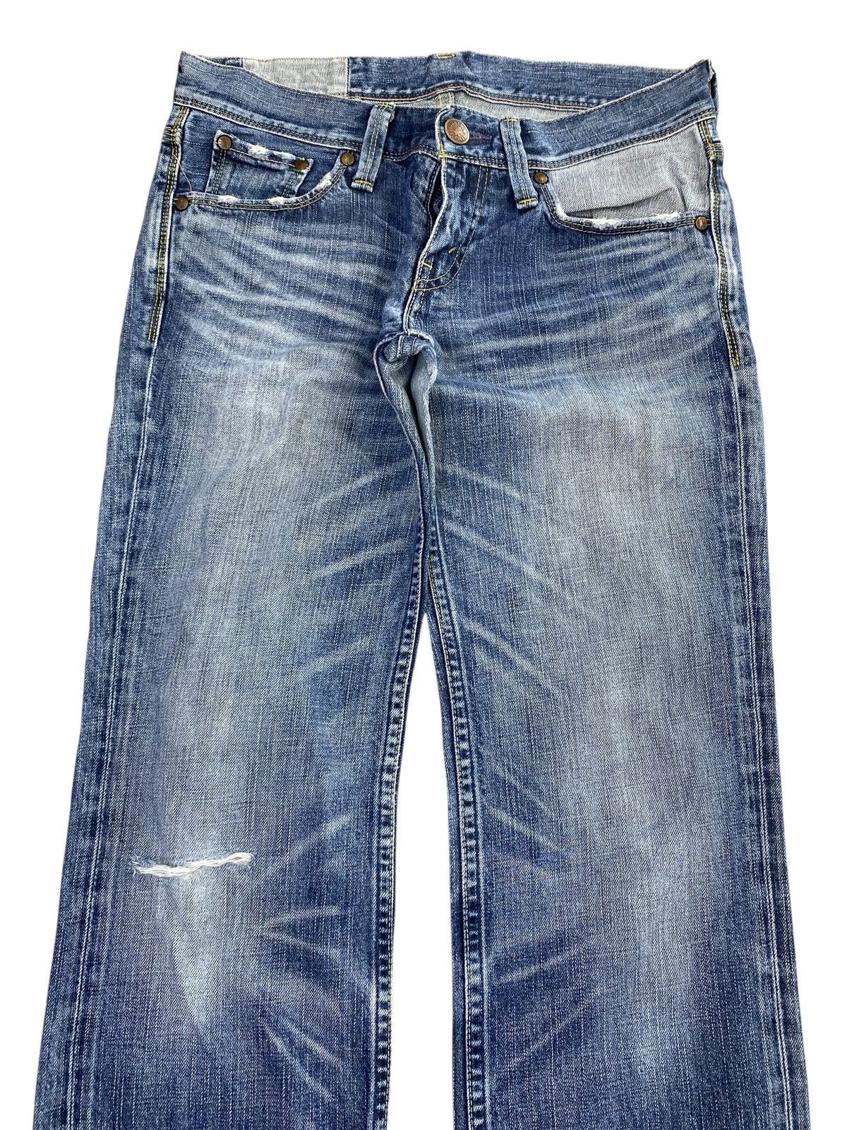 Levi's Vintage Levi’s Whiskers Faded Wash Style Loose Jeans Size US 30 / EU 46 - 2 Thumbnail