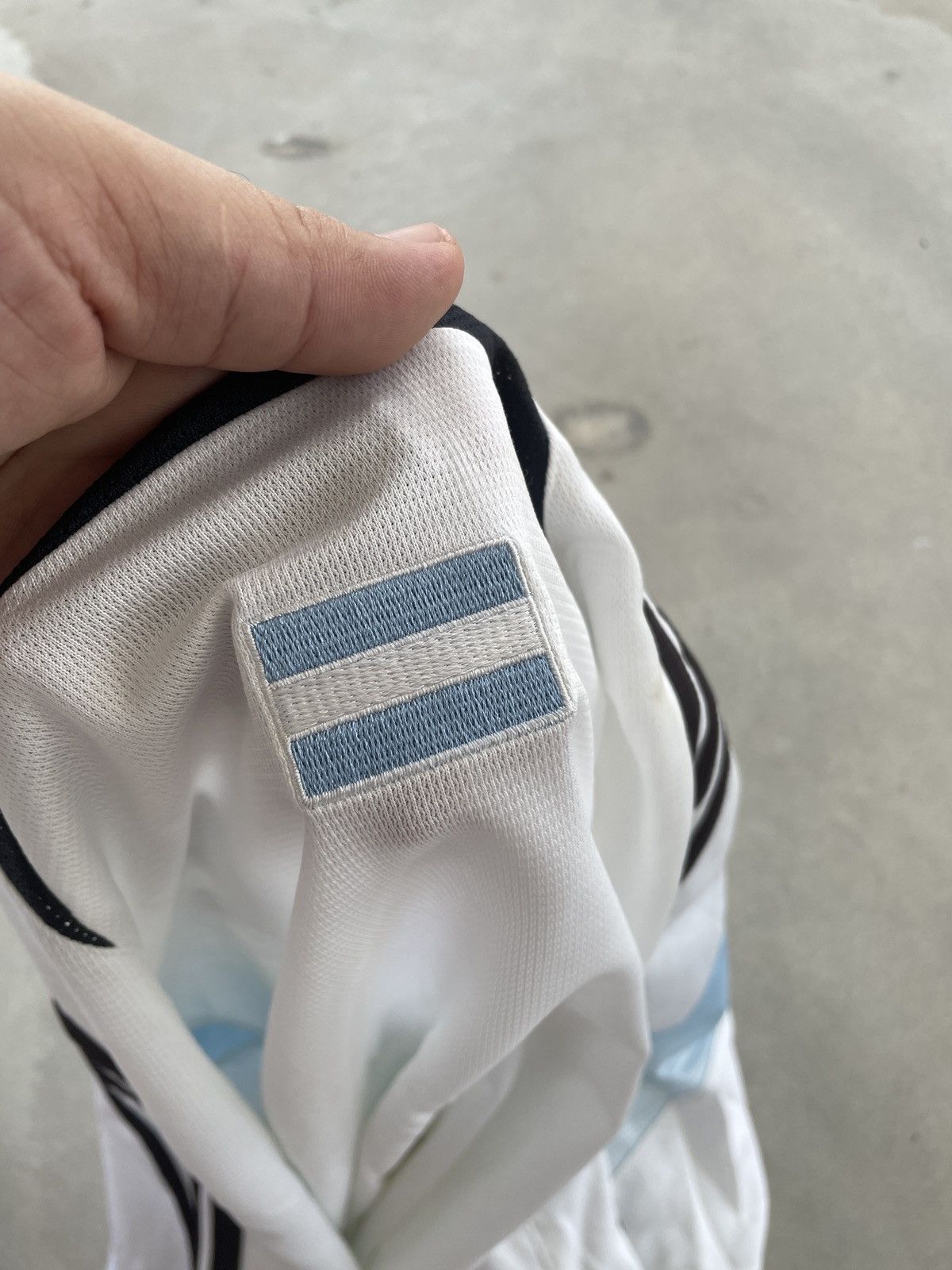 Adidas × Vintage VINTAGE ADIDAS ARGENTINA 05/06 TRAINING JERSEY Size US M / EU 48-50 / 2 - 9 Thumbnail