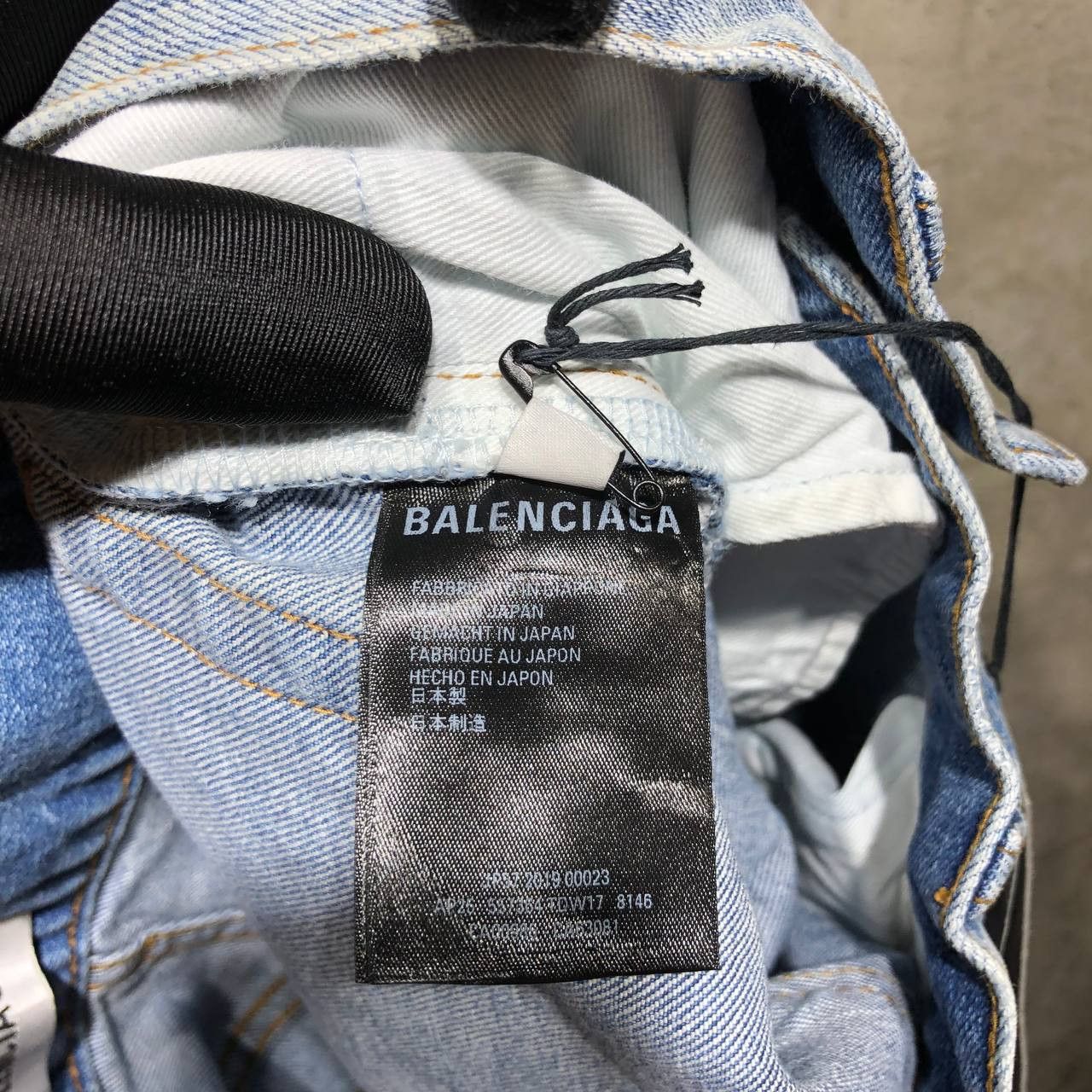 Balenciaga Balenciaga Skinny denim pants BNWT Size 26" / US 2 / IT 38 - 14 Thumbnail