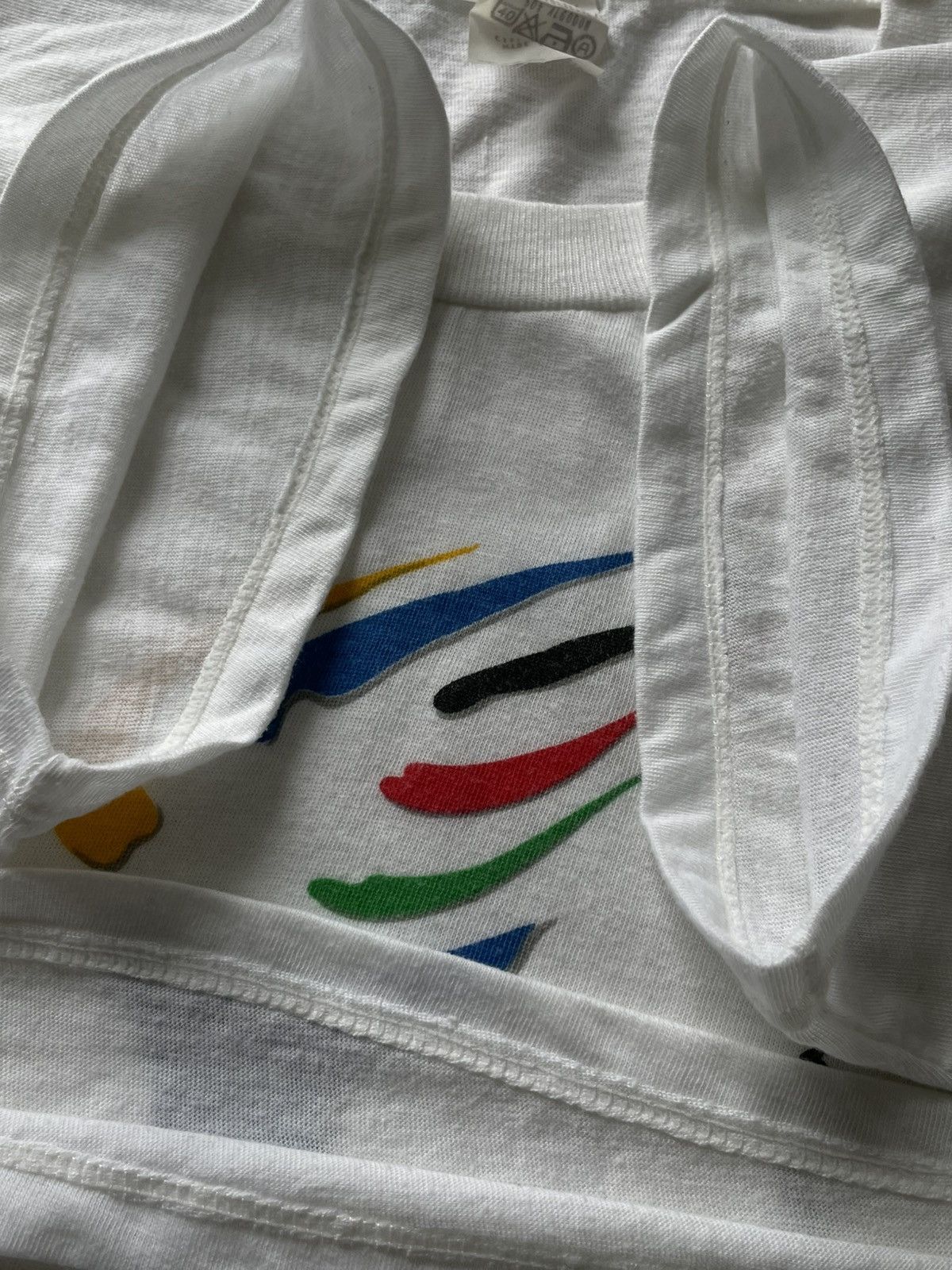 Vintage Vintage Barcelona Olympic City 1992 Art Designer T-Shirt Size US L / EU 52-54 / 3 - 7 Thumbnail