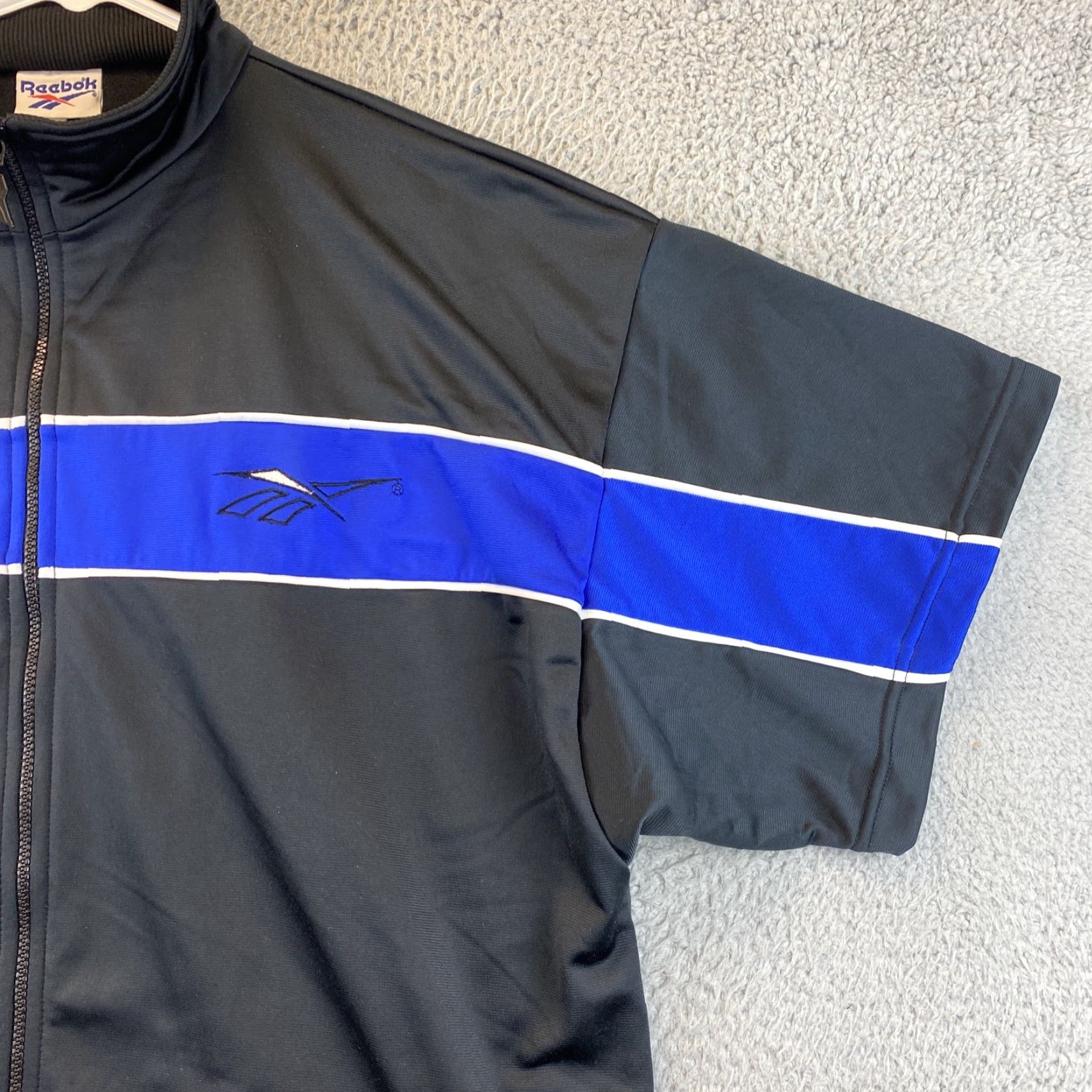 Reebok VINTAGE Reebok Track Jacket Mens L Navy Black 90s Full Zip Woven Vector Full Zip Regular 42-50 Men Size US 33 - 3 Thumbnail