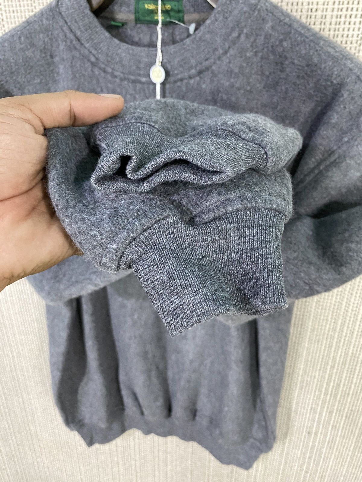 Valentino Vintage Nos valentino jeans spell out sweatshirt crewneck Size US M / EU 48-50 / 2 - 6 Thumbnail