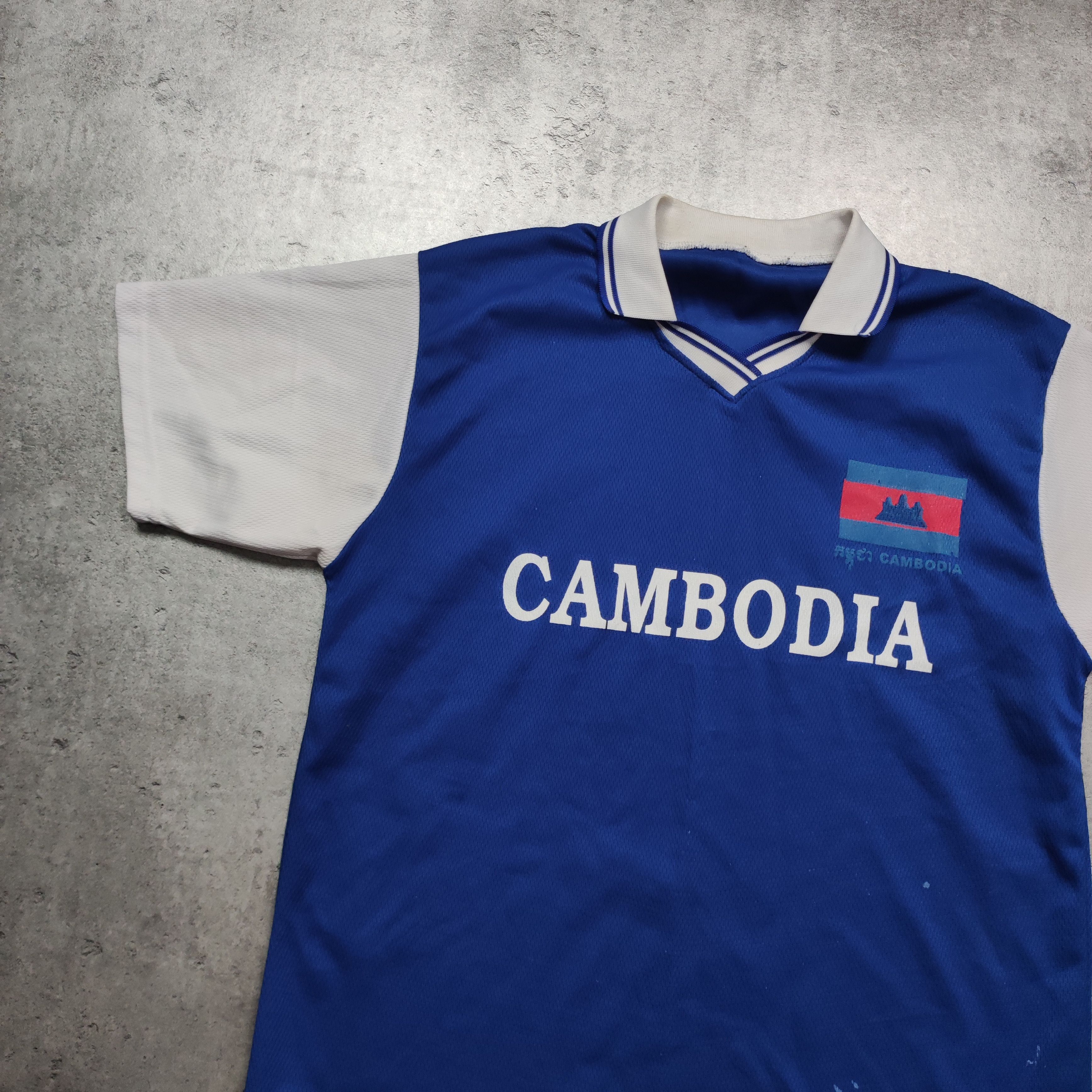 Vintage Vintage RARE 90s Football x Cambodian National Jersey Size US S / EU 44-46 / 1 - 3 Thumbnail