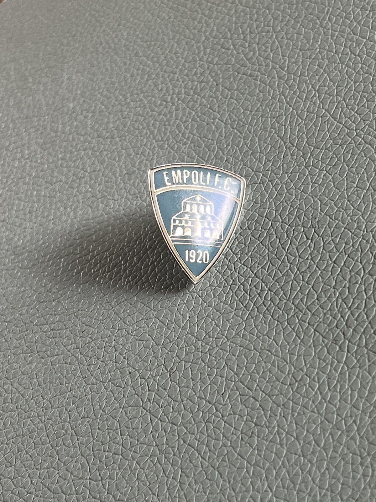 Vintage Empoli FC logo vintage pin Size ONE SIZE - 1 Thumbnail