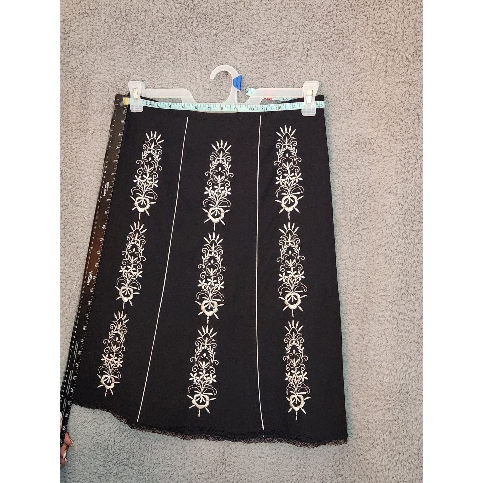Other NWOT Anne Taylor Loft Floral Embroidered Midi Skirt 6P Size 28" / US 6 / IT 42 - 2 Thumbnail