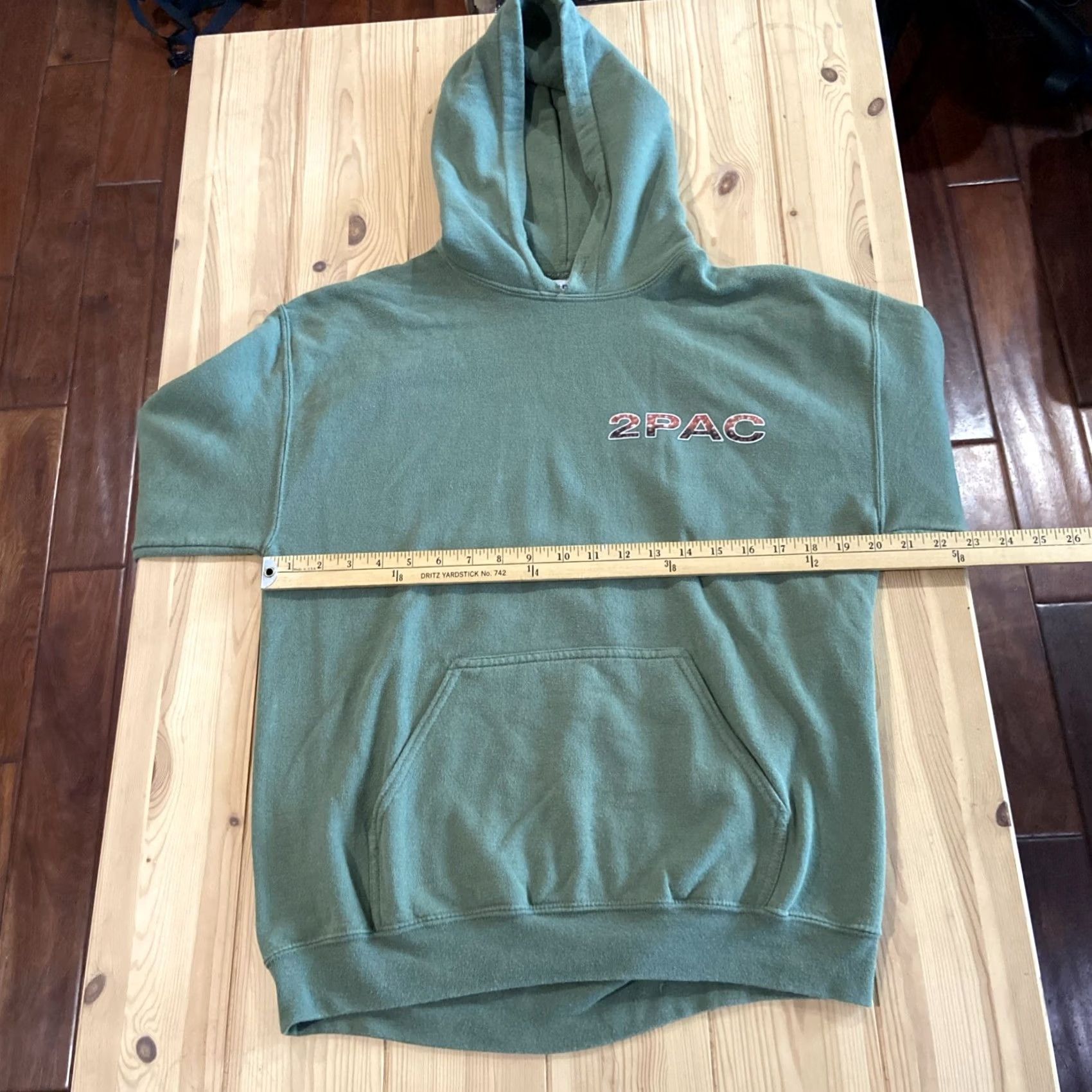 Vintage VINTAGE Tupac In Memory Of 1971-1996 Green Hoodie Men’s M Pullover Hip Hop Tupac Hoodie Mens M Green Pullover Vintage 90s Size US M / EU 48-50 / 2 - 6 Thumbnail