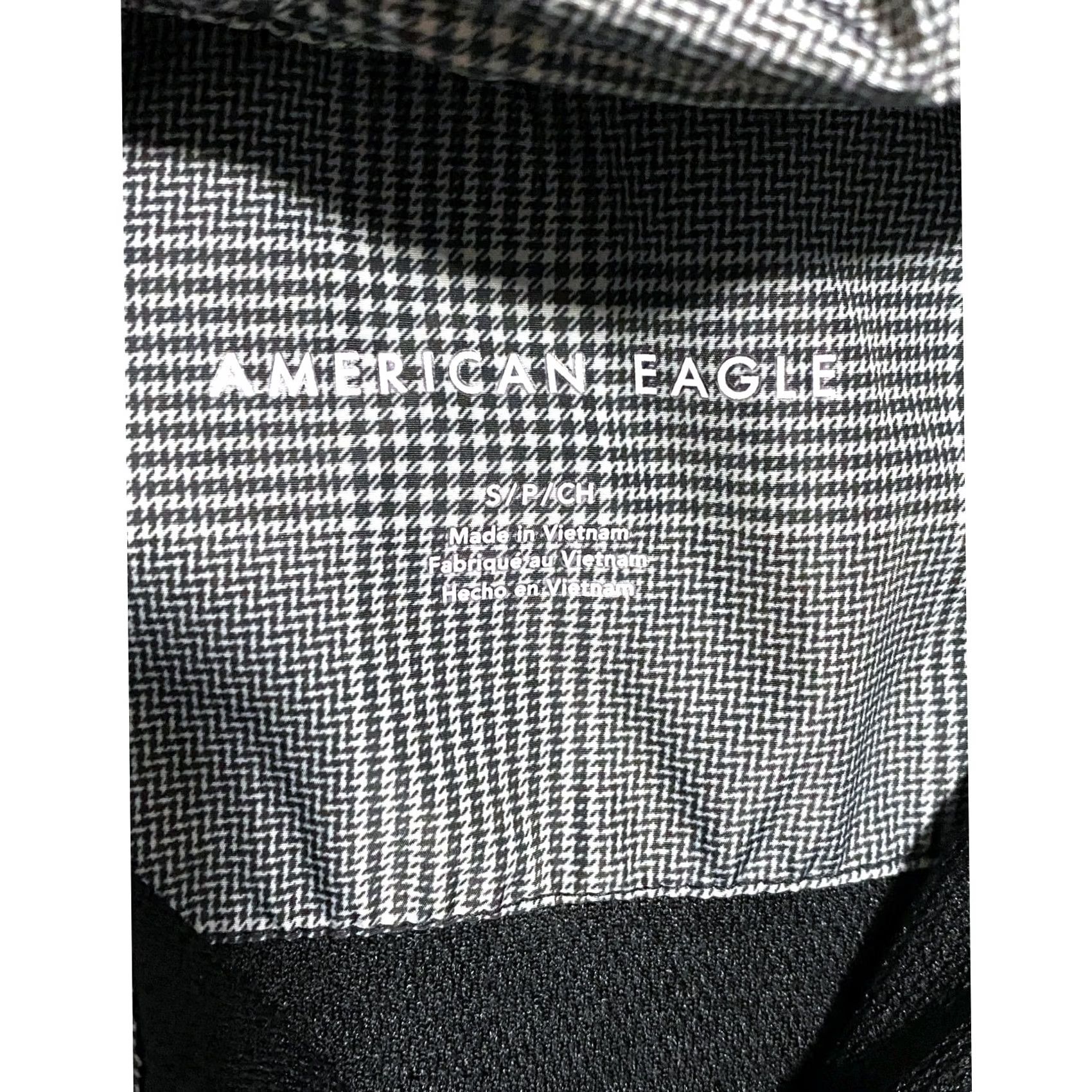American Eagle Outfitters VINTAGE American Eagle Hoodie Windbreaker Pullover Rain Jacket Acrylic Gray Plaid Mens S Size US S / EU 44-46 / 1 - 4 Thumbnail