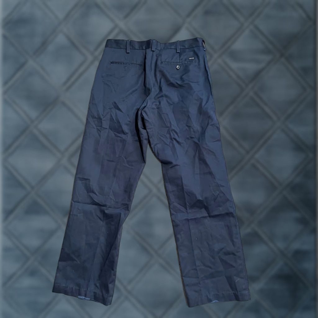Izod VINTAGE IZOD American Chino SLIM FIT MEN'S Sz 32X32 Navy Blue KHAKIS/CHINOS CASUAL PANTS Size US 32 / EU 48 - 1 Thumbnail