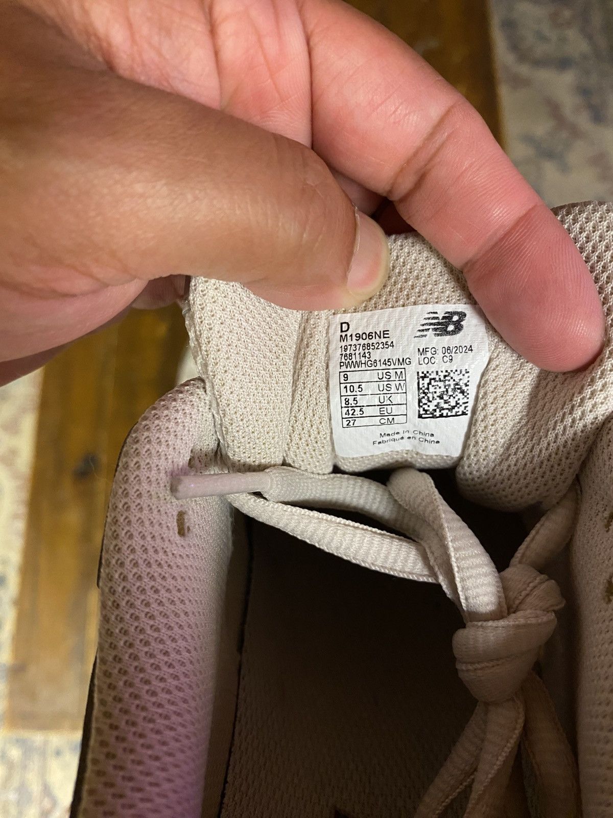 New Balance M1906NE “Linen” Size US 9 / EU 42 - 6 Thumbnail