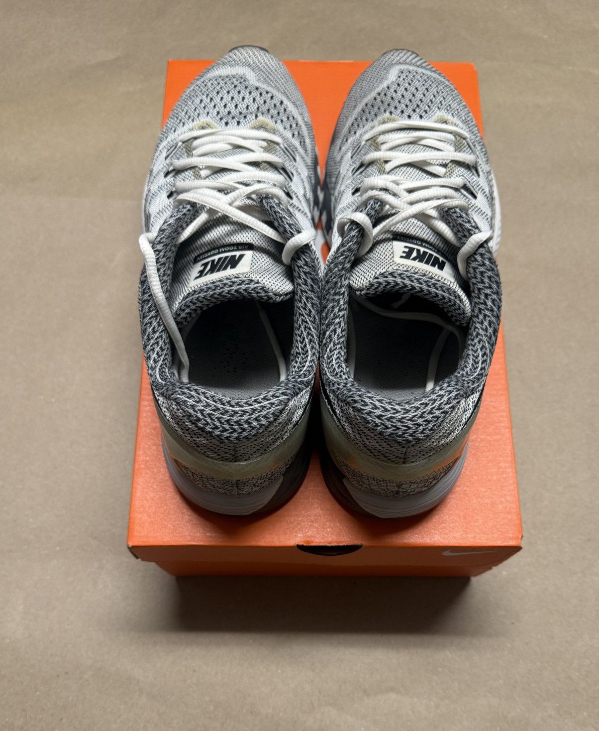 Nike Nike Air Zoom Odyssey Pure Platinum Mens size 14 running! Size US 14 / EU 47 - 4 Thumbnail