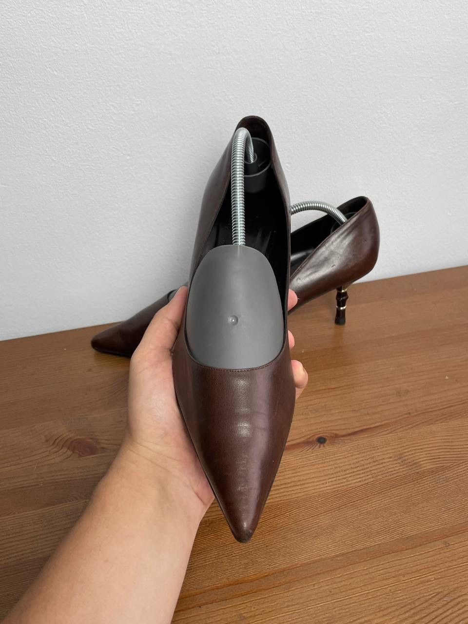 Gucci × Vintage Gucci Vintage Brown Bamboo Leather Pumps Luxury Brand Size US 8 / IT 38 - 3 Thumbnail