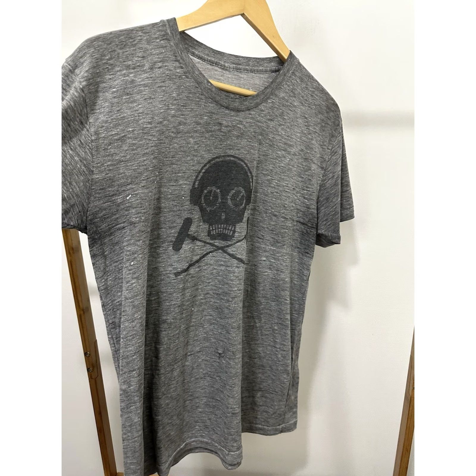 Vintage VTG Gradient Faded Worn Paper Thin Burnout Skull T-Shirt M Gray Mens Punk Audio Manglermixer Shirt Shirt Size US M / EU 48-50 / 2 - 3 Thumbnail