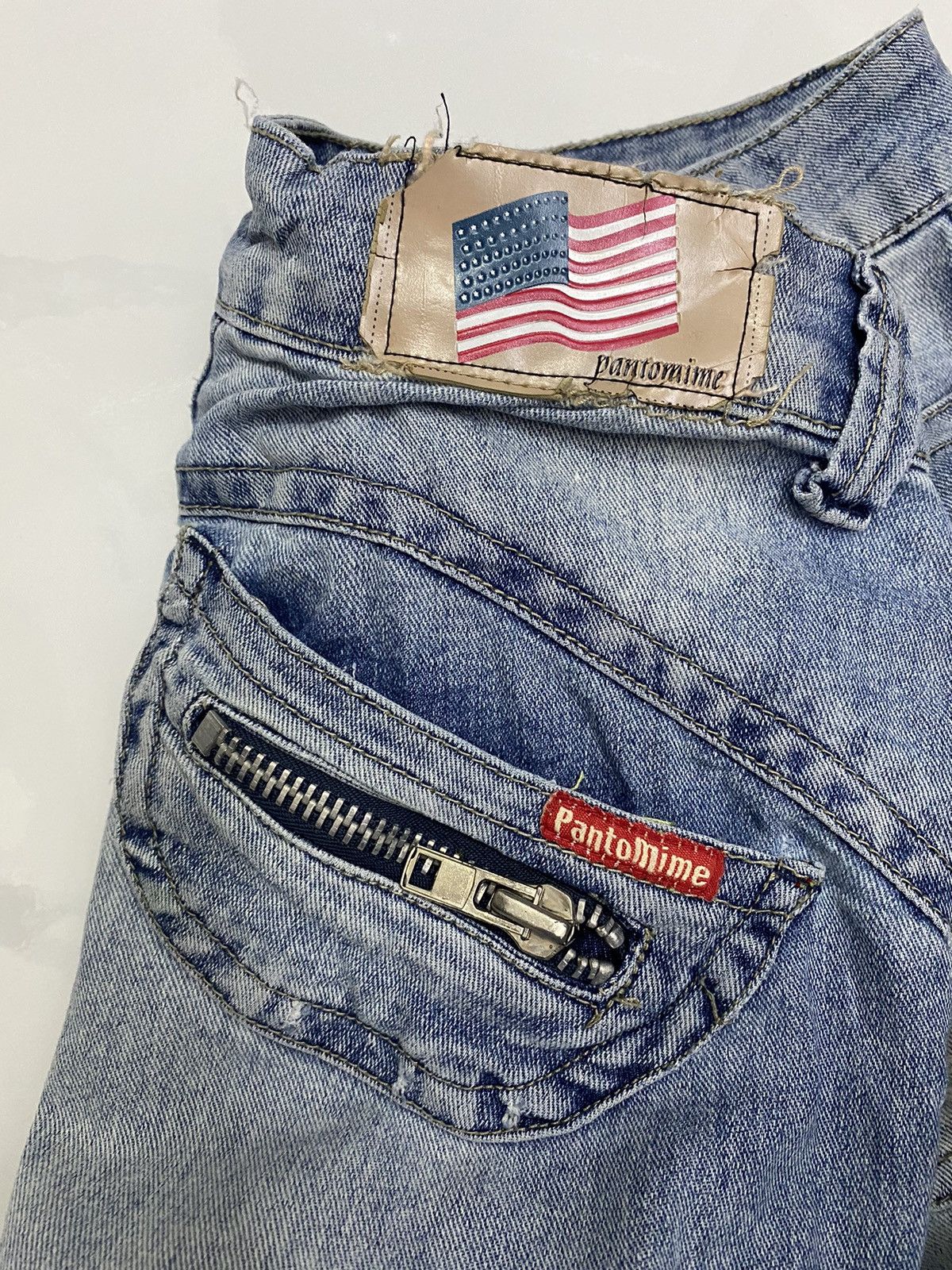 If Six Was Nine FLARE JEANS PANTOMIME ZIPPER POCKET DISTRESSED FLARED JEANS Size US 30 / EU 46 - 8 Thumbnail