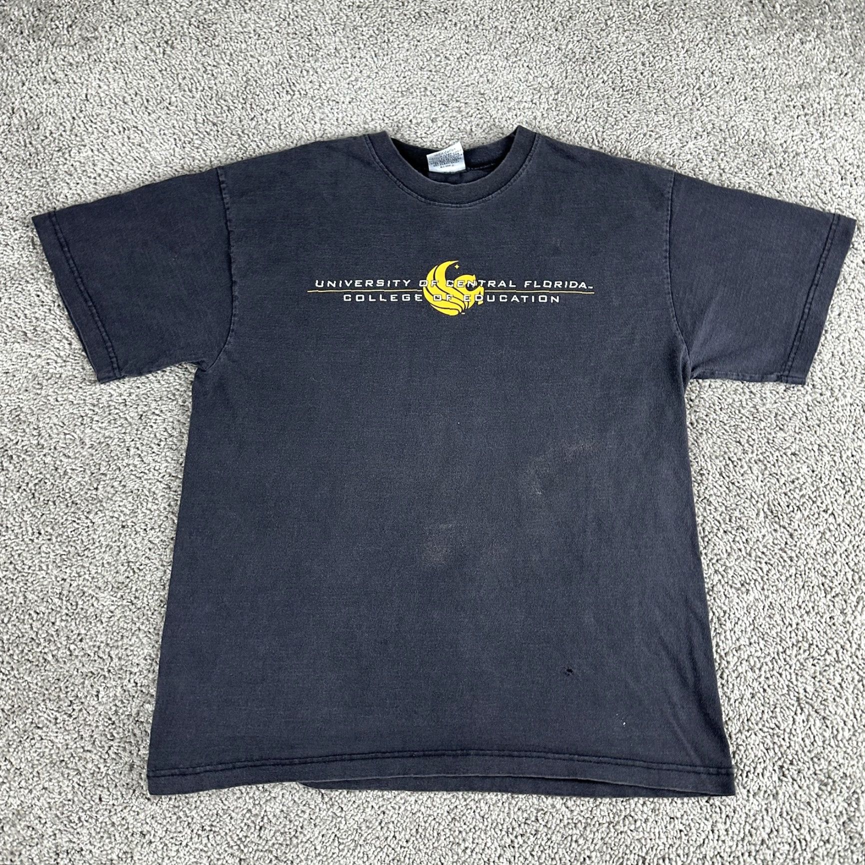 Vintage VINTAGE University Central Florida Shirt Mens Large Black UCF College of Education Graphic Tee Size US L / EU 52-54 / 3 - 2 Thumbnail