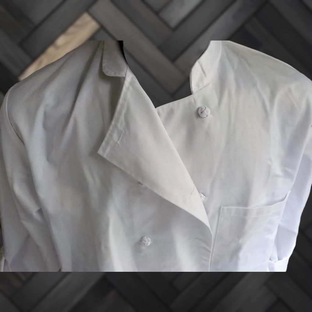 Dickies VINTAGE Dickies White Chefs Jacket Knotted Button XS NWOT Women's Shirt XS White Knotted Buttons Pocketed Work 65% Polyester 35% Cotton Size XS / US 0-2 / IT 36-38 - 1 Thumbnail