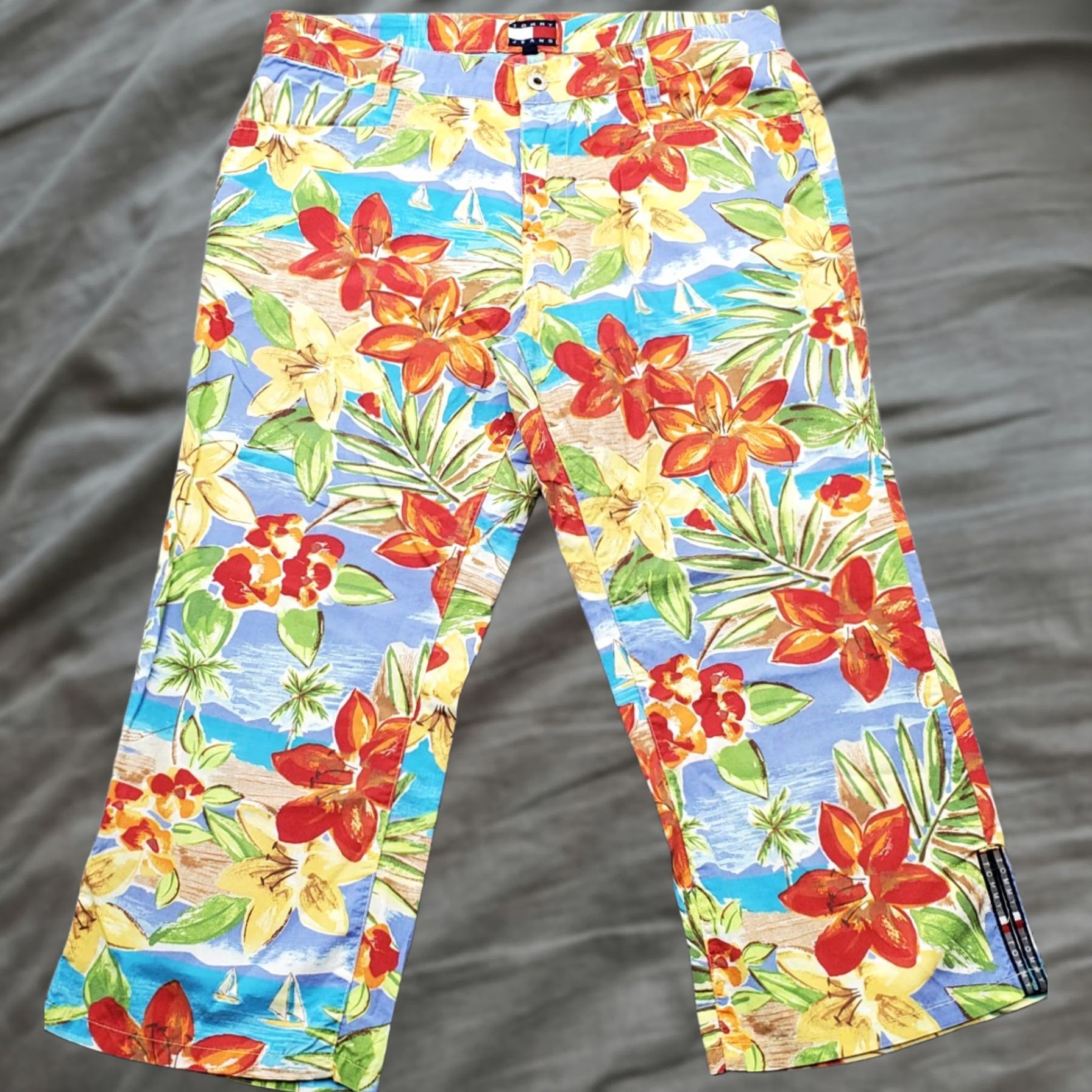 Tommy Hilfiger Tommy Hilfiger Capri Pants Womens 11 Multi Hawaiian Floral Cotton Straight Leg Size 32" / US 10 / IT 46 - 1 Thumbnail