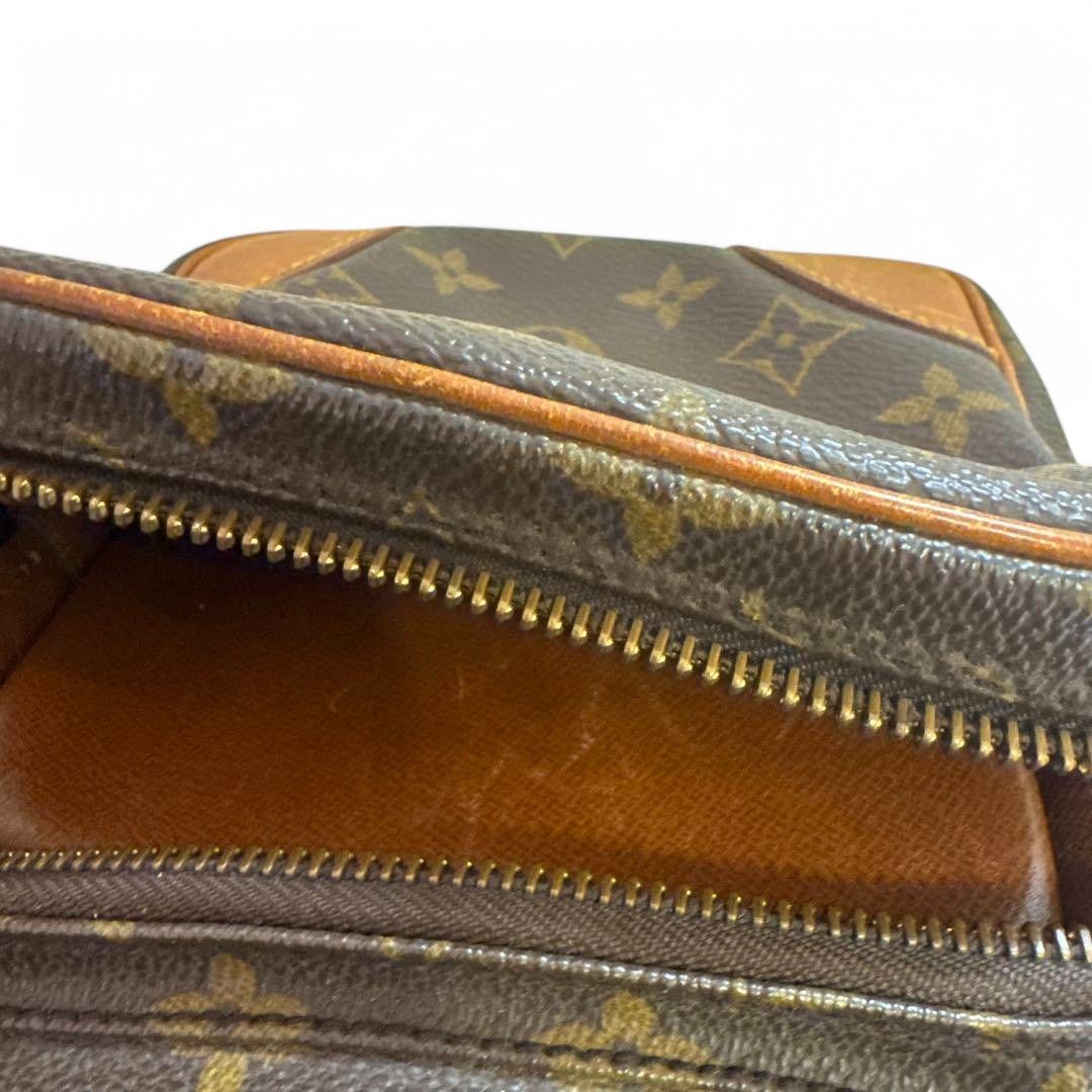 Louis Vuitton Louis Vuitton - Danube Amazon Leather Monogram Shoulder Bag Size ONE SIZE - 5 Thumbnail