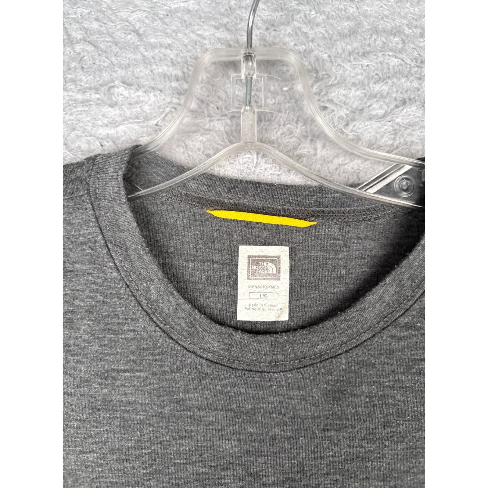 The North Face The North Face Shirt Men L Gray Short Sleeve Crew Polyester Vaporwick READ - T-Shirt, Logo, All Seasons, Breathable, Regular Fit, Colorful Theme Size US L / EU 52-54 / 3 - 7 Thumbnail