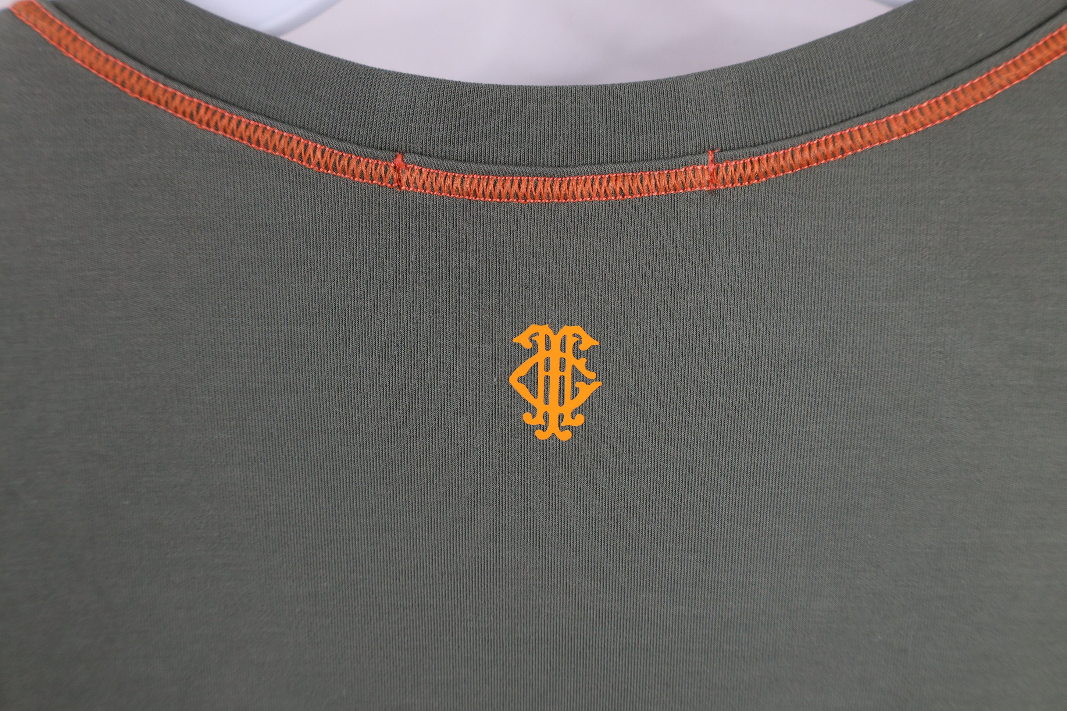 Vintage Backlabel Wellnesswear Grand Hotel Tremezzo Italy T-Shirt Size US L / EU 52-54 / 3 - 7 Thumbnail