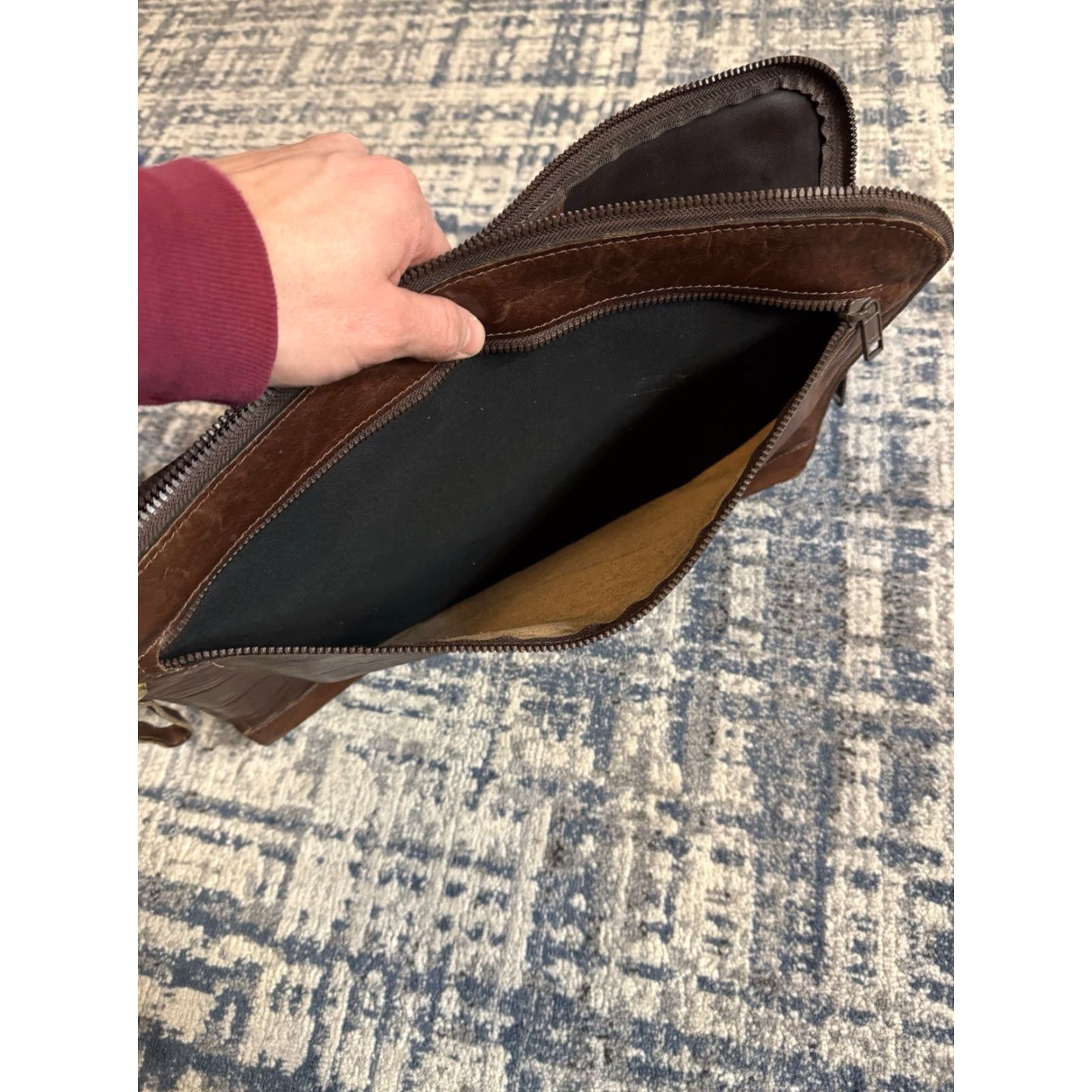 Vintage VINTAGE Renwick Briefcase Leather Bag Medium Brown Canada Mens Oxhide Slim Underarm Writing Case 15.5 x 11 Outer Pockets Size ONE SIZE - 8 Thumbnail