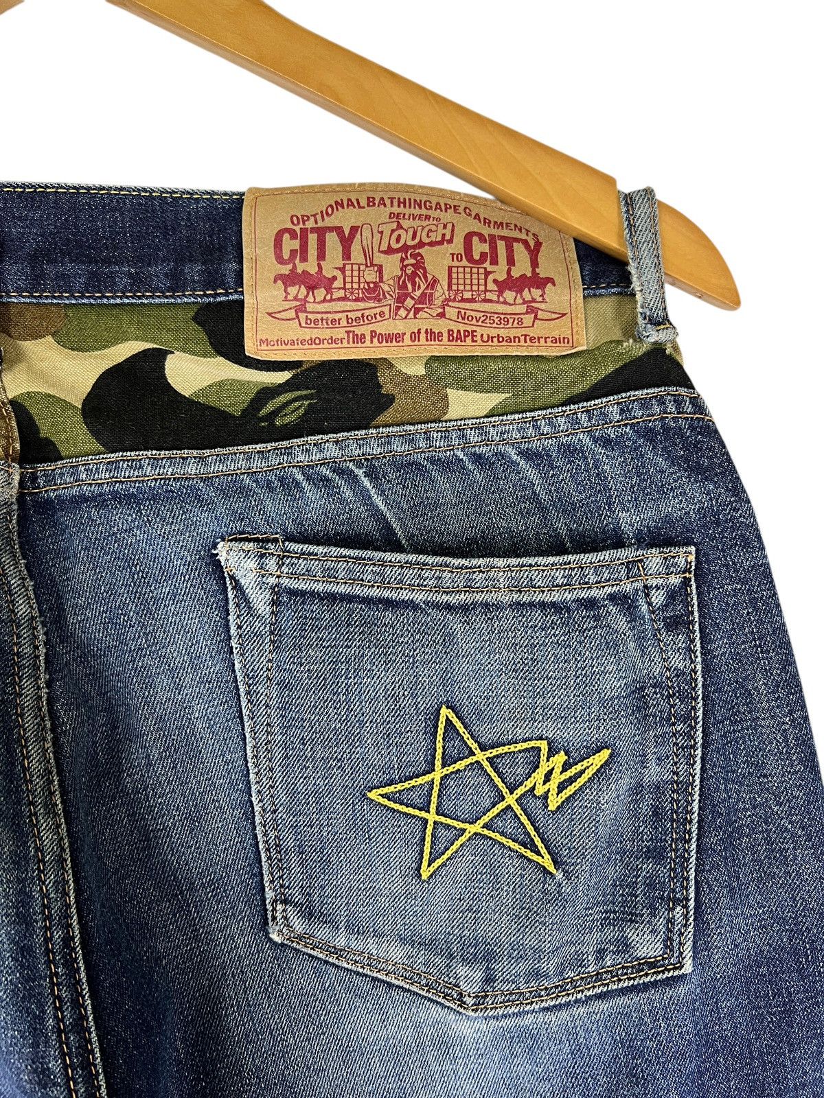 Bape 💥 Nigo Era A Bathing Ape Bape star Camo Jeans Made In japan Size US 34 / EU 50 - 15 Thumbnail