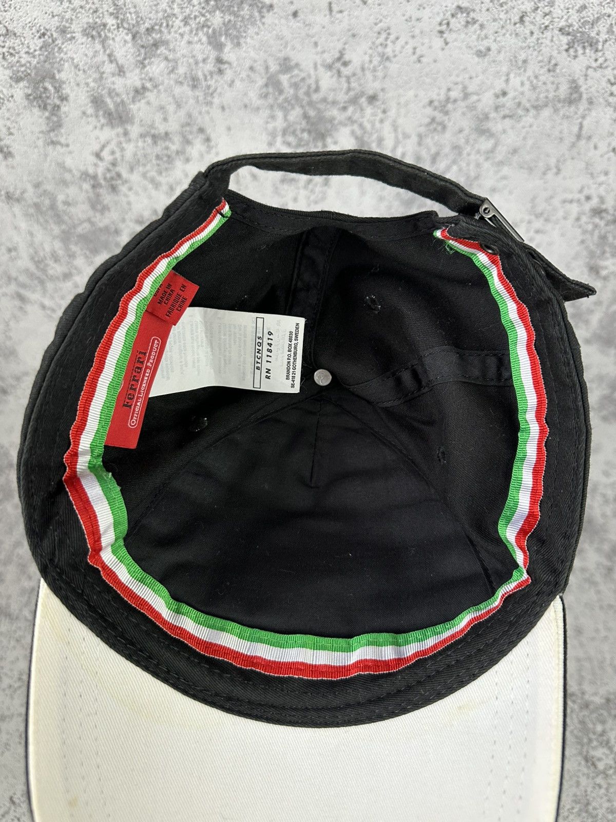 Ferrari Vintage Ferrari Cap Black Italy Racing F1 Shield Patch Hat Size ONE SIZE - 7 Thumbnail