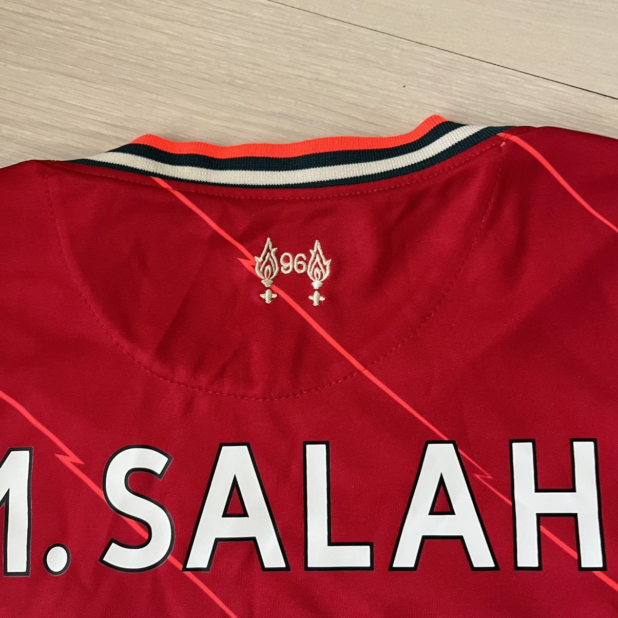 Nike Nike Liverpool M. Salah soccer jersey Size US L / EU 52-54 / 3 - 5 Thumbnail