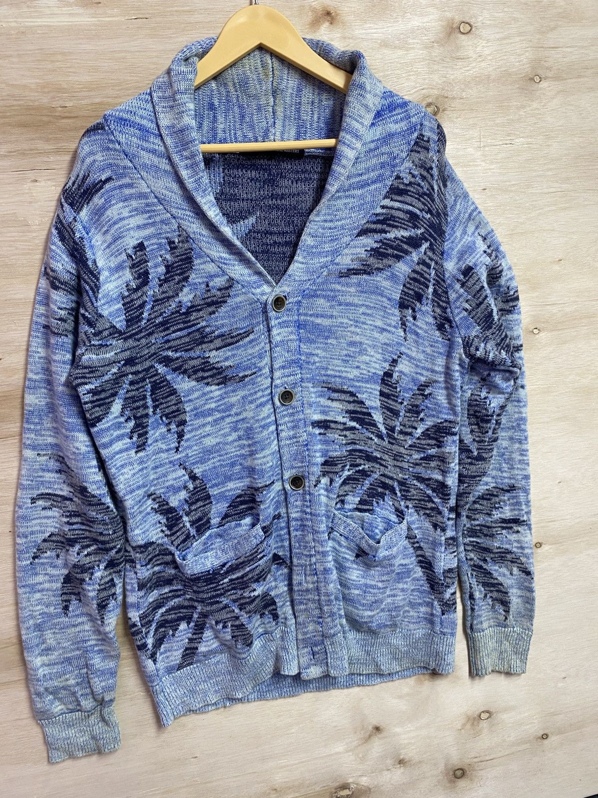 Other Hawaii knitwear buttons ups Size US L / EU 52-54 / 3 - 3 Thumbnail