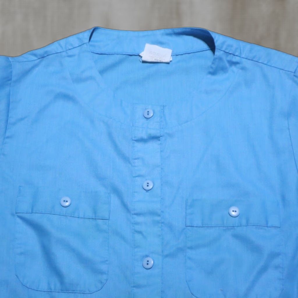 Vintage DonnKenny Shirt Women Adult Medium Blue Button-Up Short Sleeve with Shoulder Pads Size 32" / US 10 / IT 46 - 1 Thumbnail