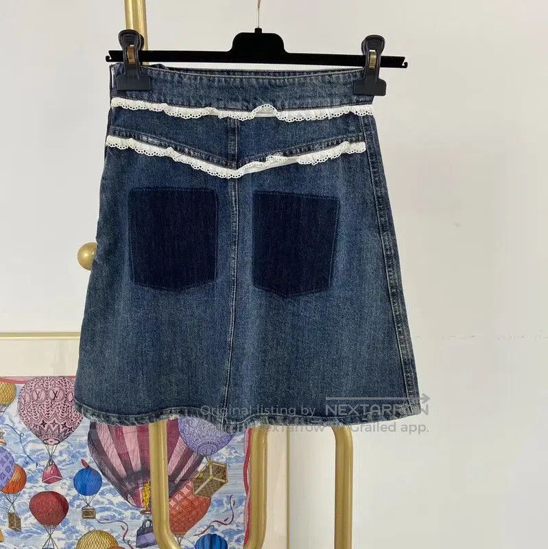 Miu Miu Miu Miu Denim Skirt with Lace Trim . Size 26" / US 2 / IT 38 - 2 Thumbnail