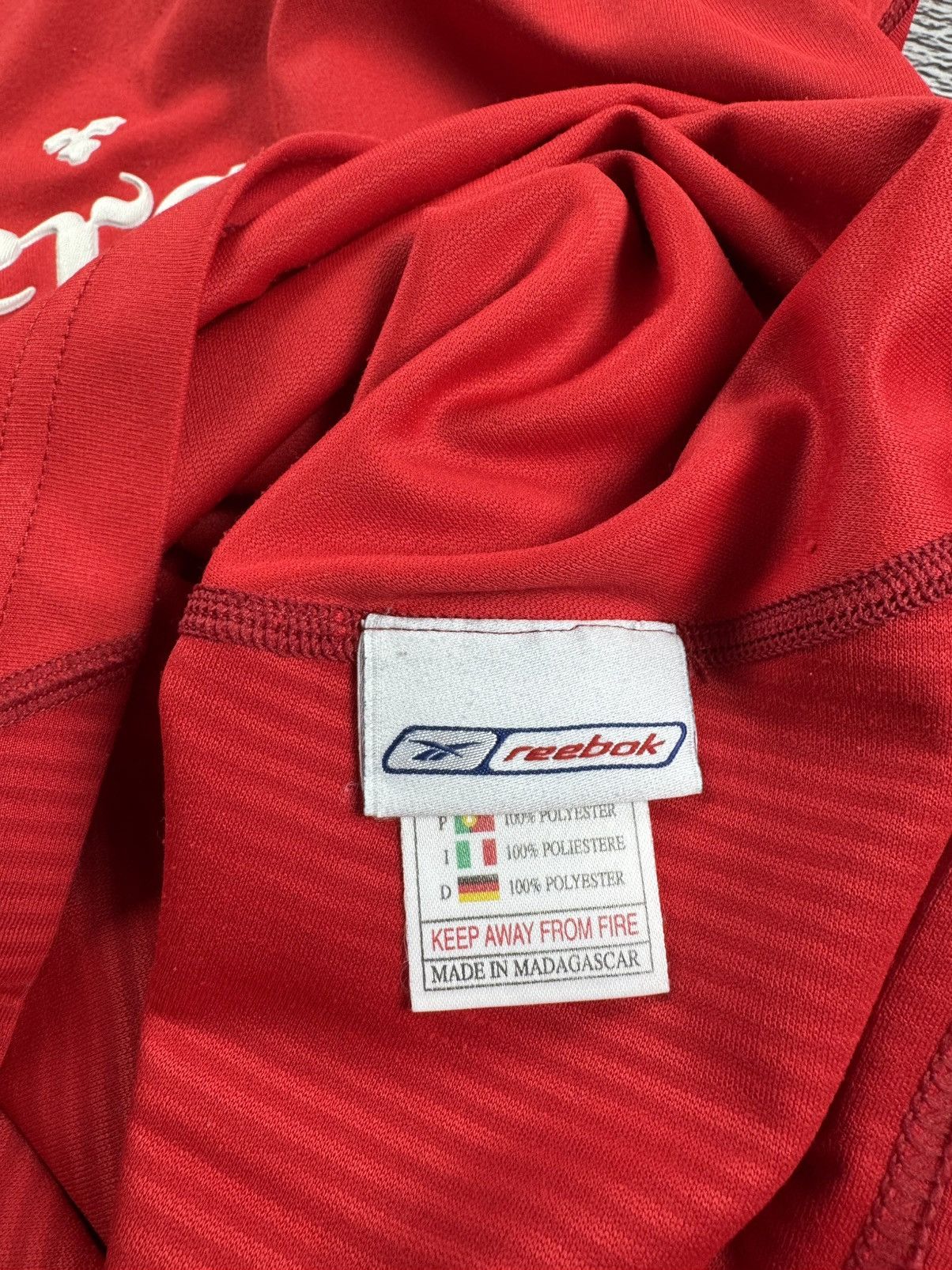 Reebok Vintage Liverpool 2002/2004 Home Football Shirt Jersey Kit Size US M / EU 48-50 / 2 - 14 Thumbnail