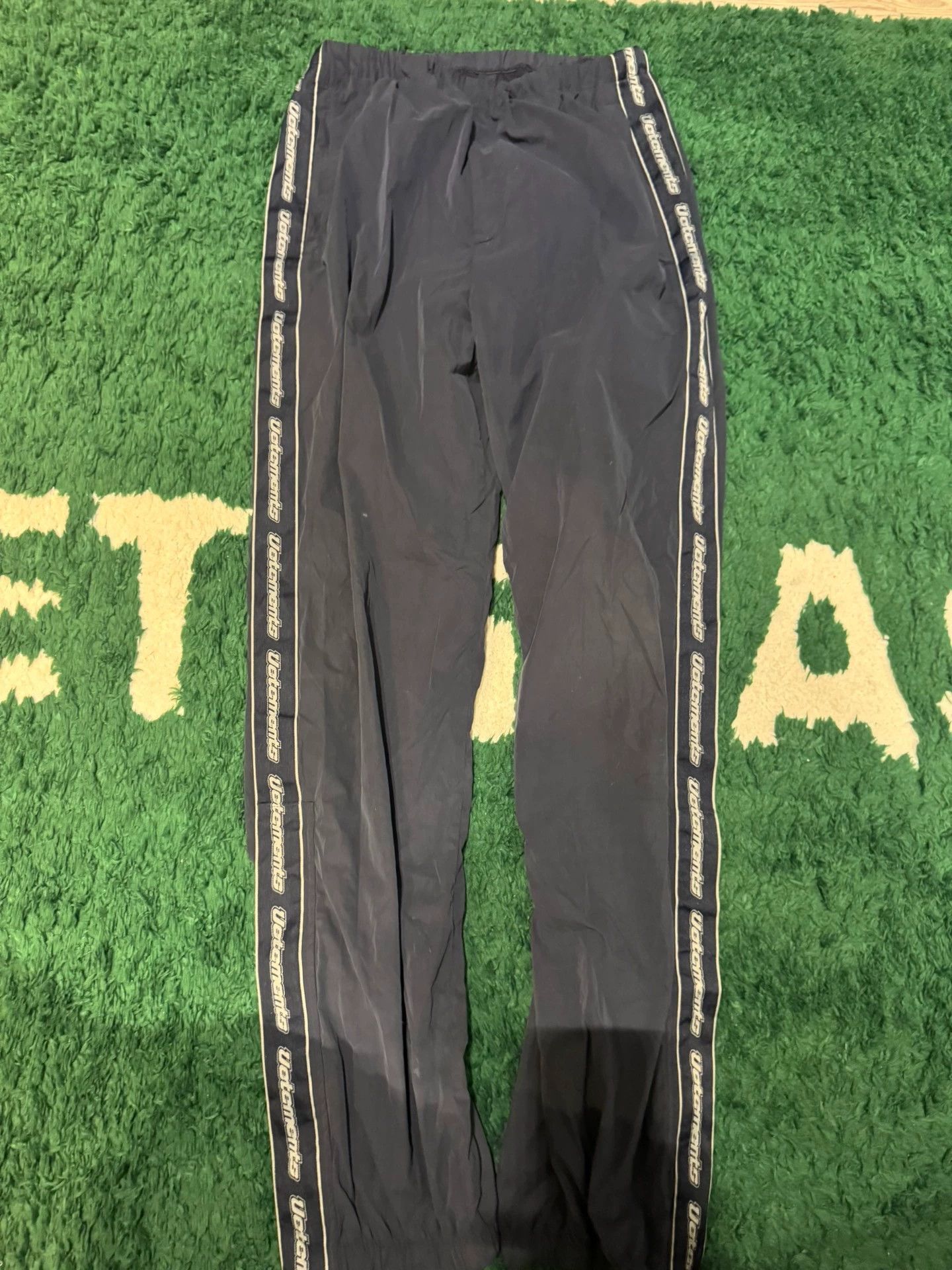 Vetements Vetements Sweatpants Joggers M Size - dmc Size US 30 / EU 46 - 1 Thumbnail