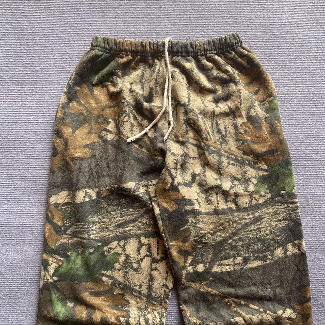 Realtree × Vintage (Free-size) Crazy Vintage Y2K Realtree Camo Sweatpants Size US 30 / EU 46 - 2 Thumbnail
