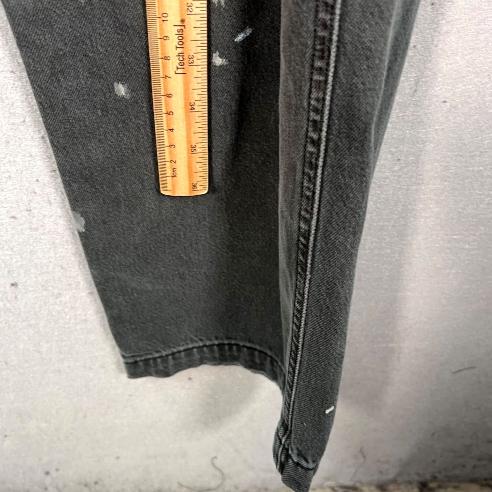 Abercrombie & Fitch Abercrombie & Fitch Mens Jeans 32 x 32 Gray Distressed Paint Splatter Baggy Straight Cotton Blend Mid Rise 32 Inseam Size US 32 / EU 48 - 6 Thumbnail