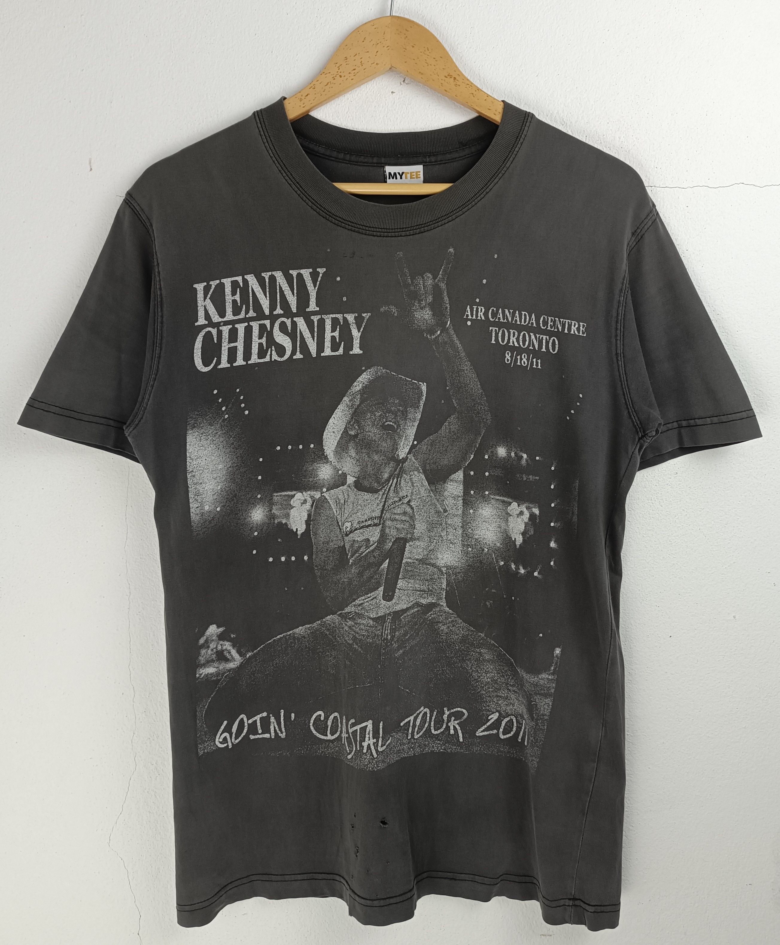 Band Tees THRASHED FADED VINTAGE '11 KENNY CHESNEY TOUR TEE COUNTRY Size US S / EU 44-46 / 1 - 3 Thumbnail