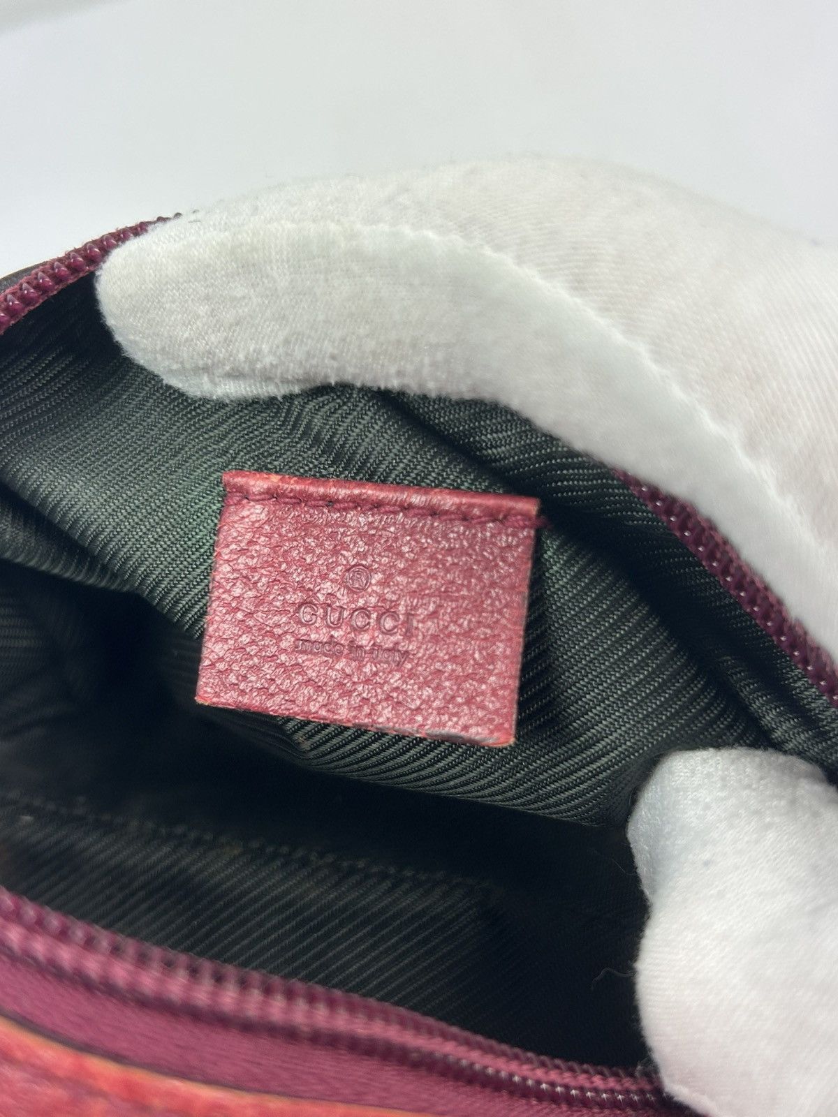 Gucci Gucci GG Canvas Momogram Cosmetic Bag Size ONE SIZE - 7 Thumbnail