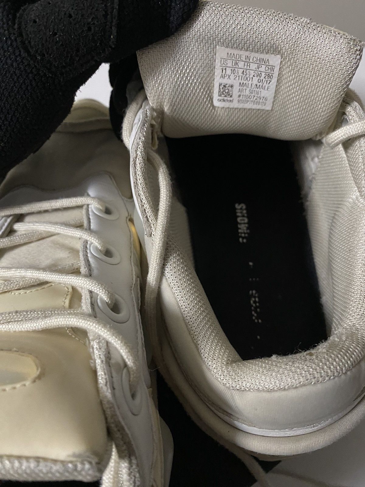 Adidas × Raf Simons ADIDAS x RAF SIMONS Ozweego Bunny Size US 11 / EU 44 - 5 Thumbnail