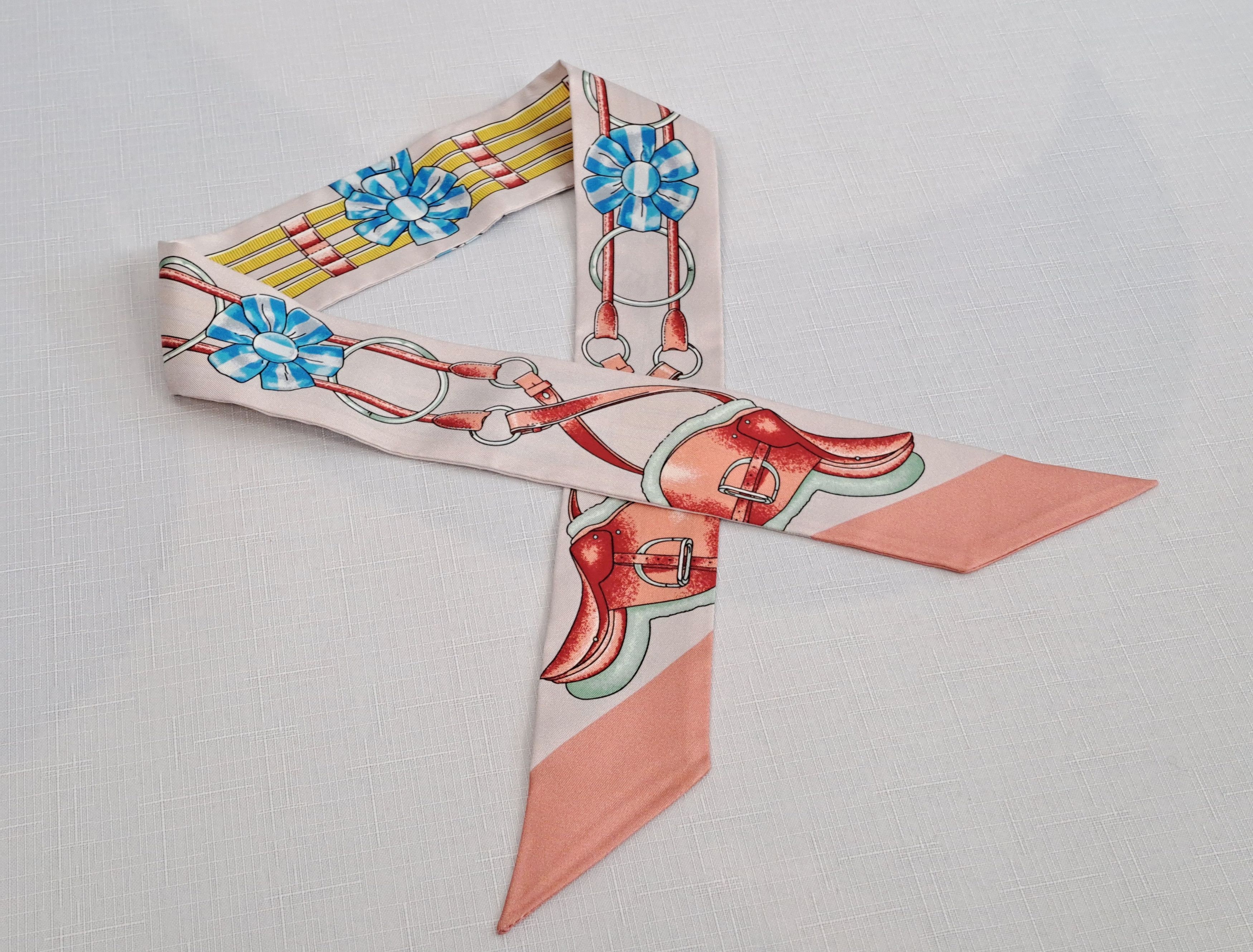 Hermes HERMES Paris silk twilly scarf. Size ONE SIZE - 4 Thumbnail