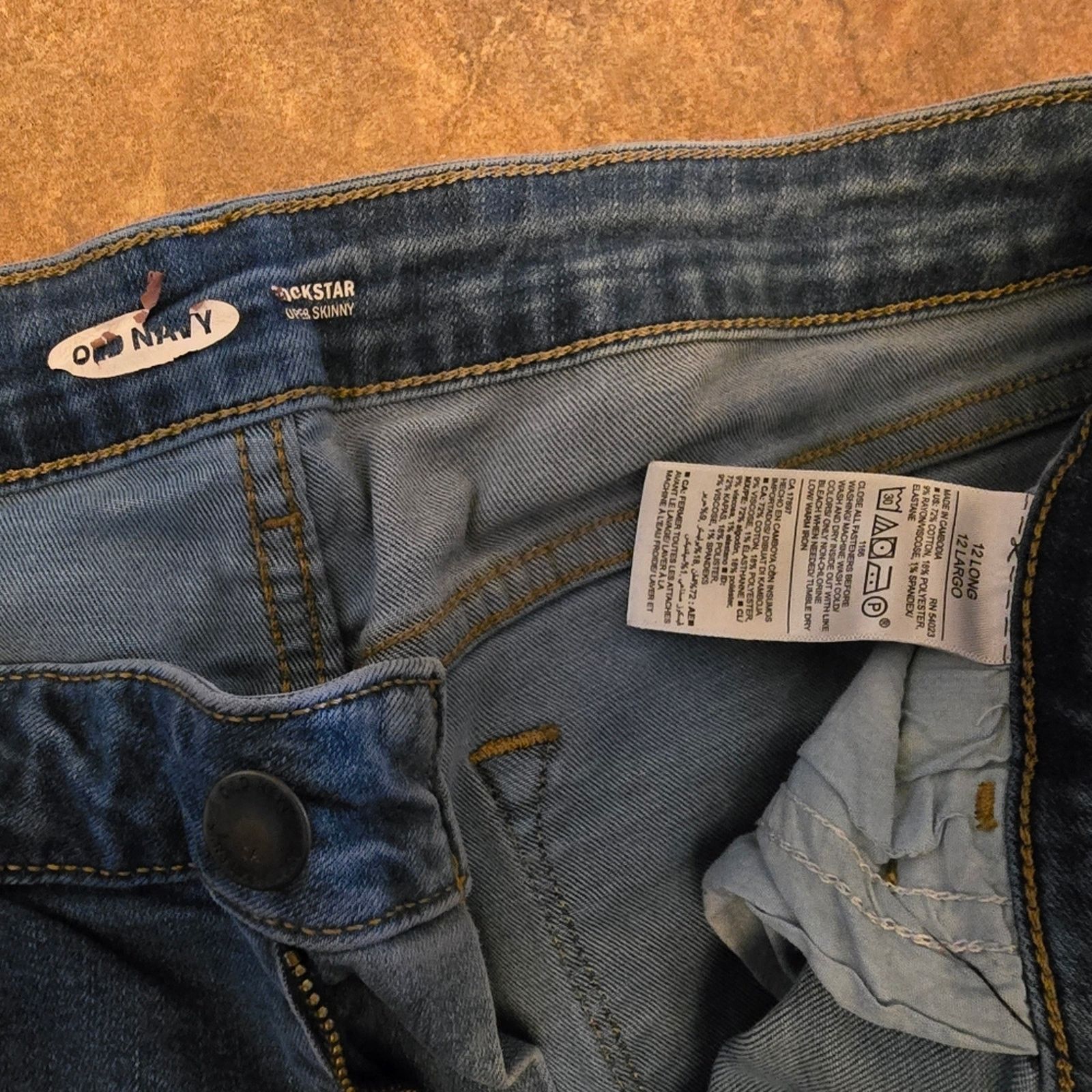 Old Navy Denim | OLD NAVY | Rockstar Super Skinny Jean Size 34" / US 12 / IT 48 - 3 Thumbnail