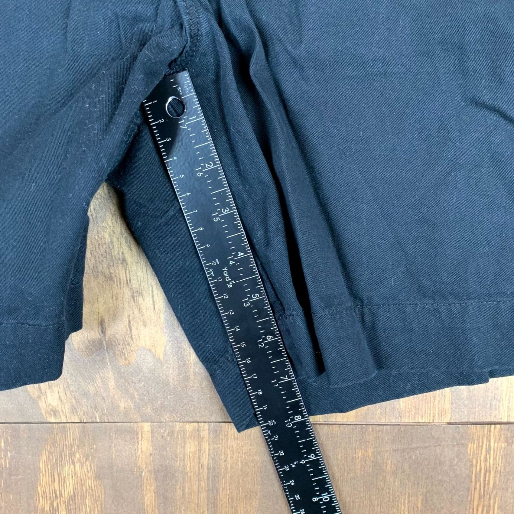 Ralph Lauren Ralph Lauren Womens Bermuda Shorts Black Flat Front 100% Cotton 14 Bermuda Chino Shorts Women Black 14 Mens? Size 25" / US 0 / IT 36 - 7 Thumbnail