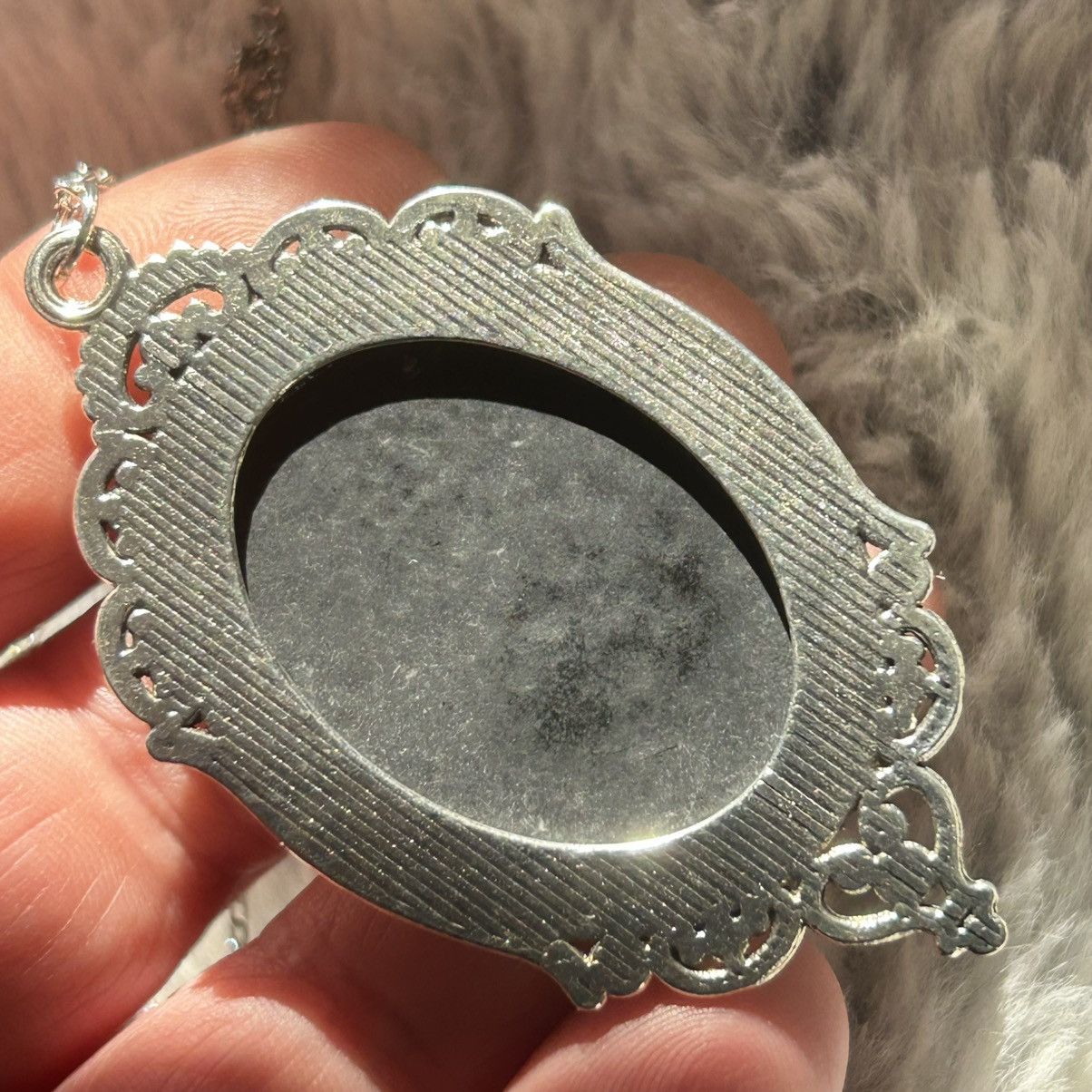 Handmade Handcrafted charcoal opalescent Victorian cameo necklace Size ONE SIZE - 7 Thumbnail