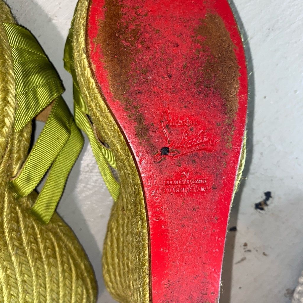 Christian Louboutin Women's Christian Louboutin Green Sandals Size 7 Size US 7 / IT 37 - 1 Thumbnail
