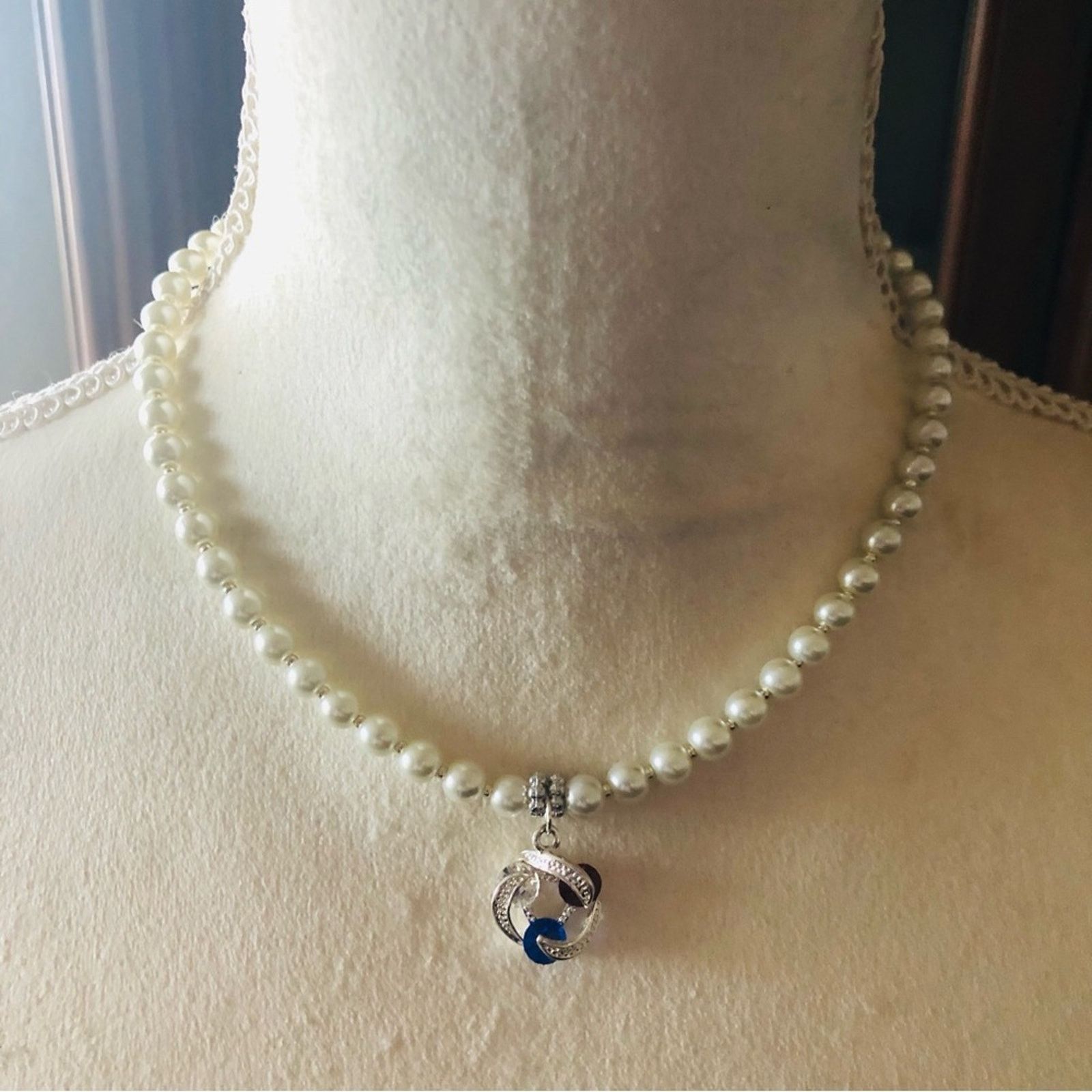 Handmade Handcrafted repurpose red white & blue stone Pearl necklace Size ONE SIZE - 2 Thumbnail