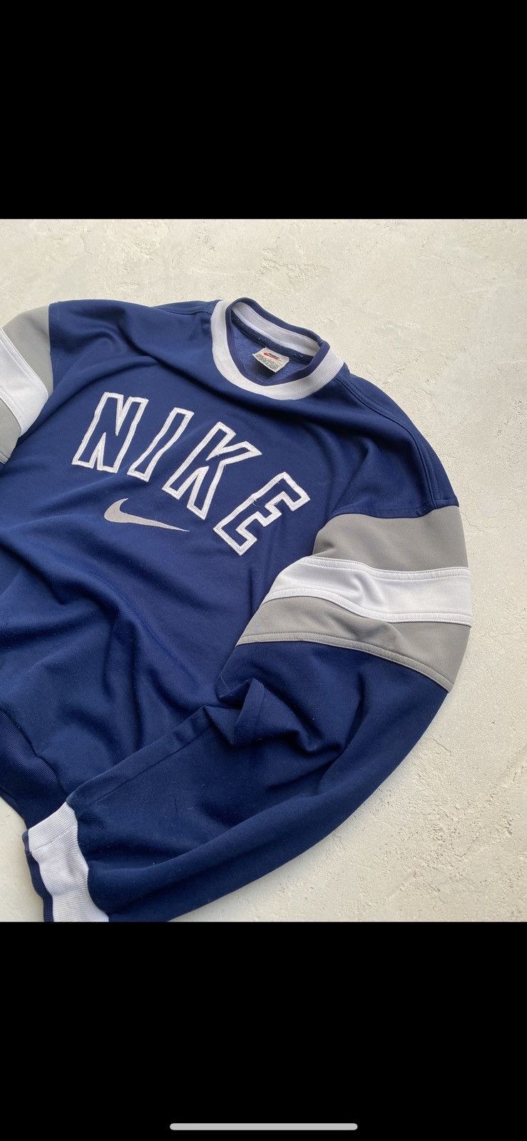 Nike VINTAGE Nike crewneck Size US L / EU 52-54 / 3 - 3 Thumbnail