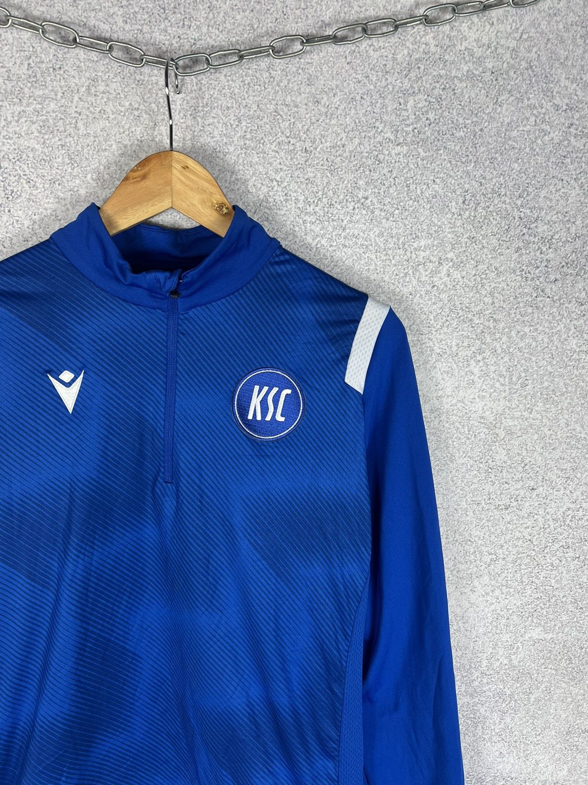 Macron Rare! Karlsruher KSC soccer Track Top Football Sweatshirt Size US S / EU 44-46 / 1 - 2 Thumbnail