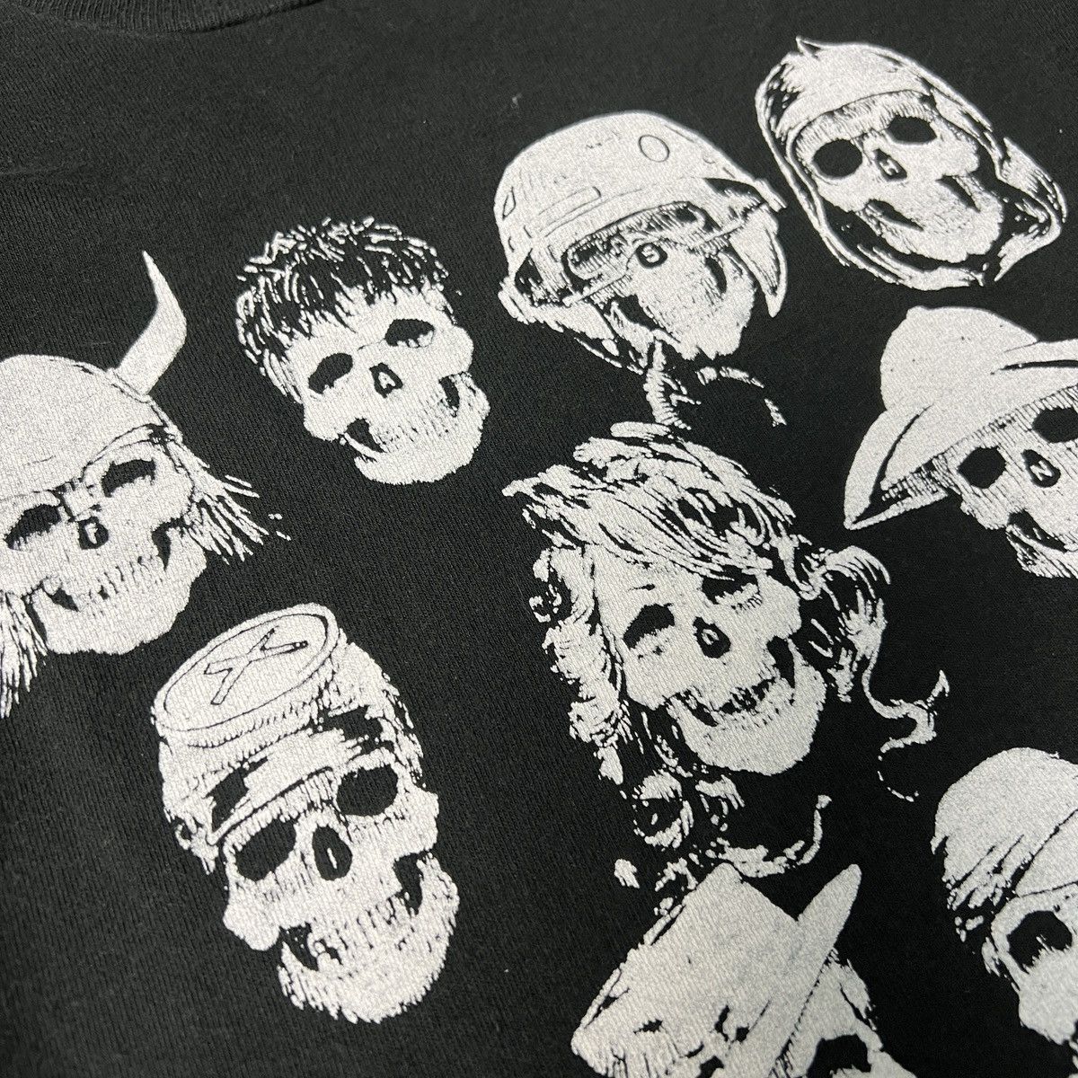 Vintage Vintage Fashion Victim Skulls Faces Single Stitch Tees Size US S / EU 44-46 / 1 - 7 Thumbnail