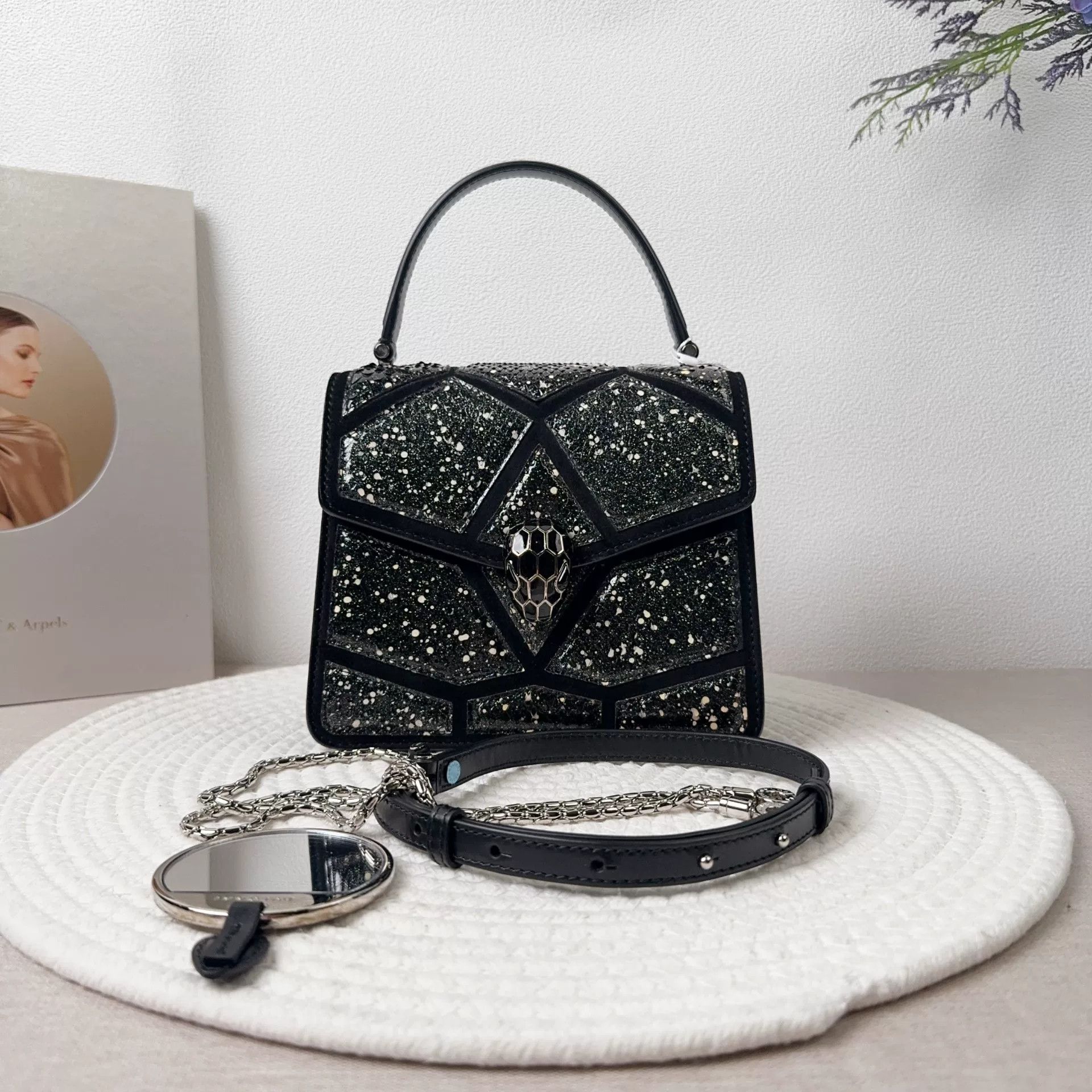 Bvlgari Pre-loved Bag Very good condition Size ONE SIZE - 1 Thumbnail