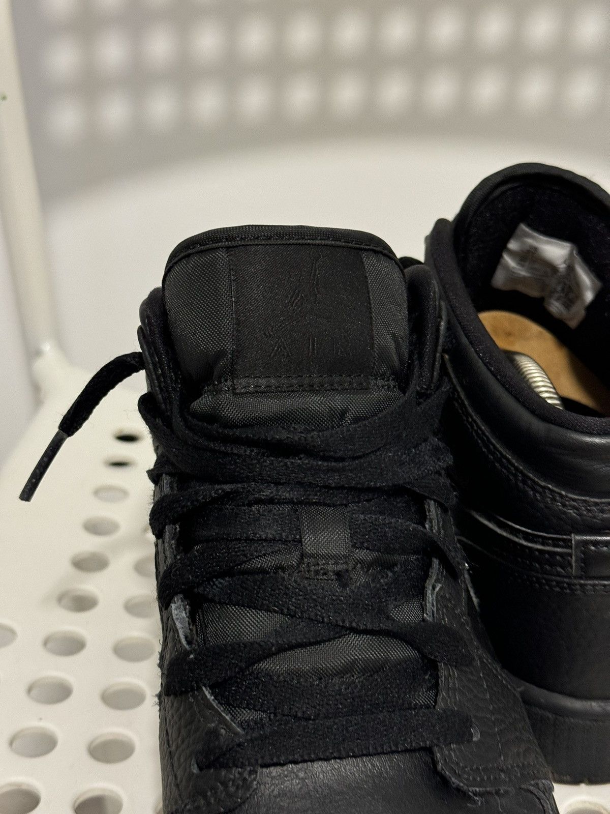 Nike Nike Air Jordan 1 Mid 554724-091 Black Size US 6 / IT 36 - 5 Thumbnail
